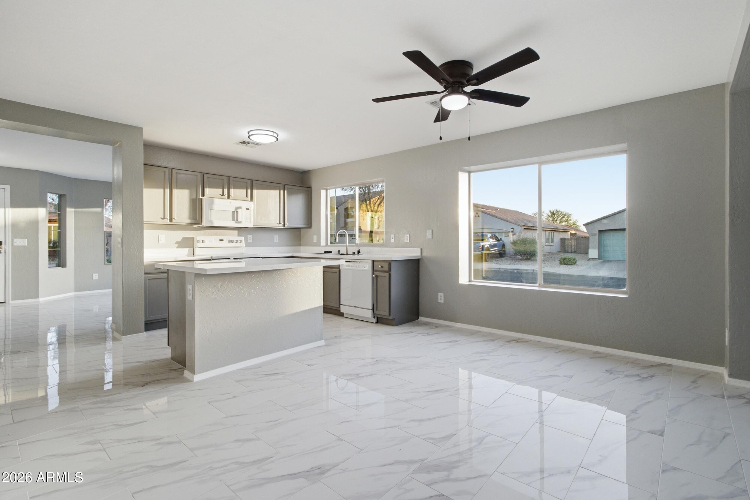 LAVEEN VILLAGE AMD - Residential