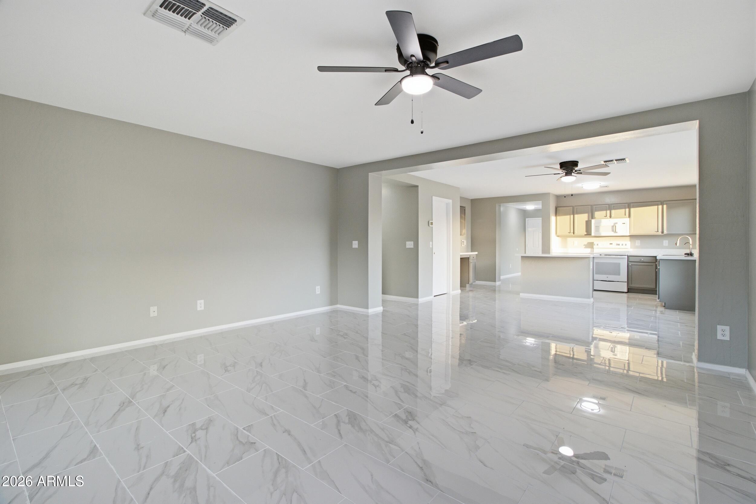 LAVEEN VILLAGE AMD - Residential