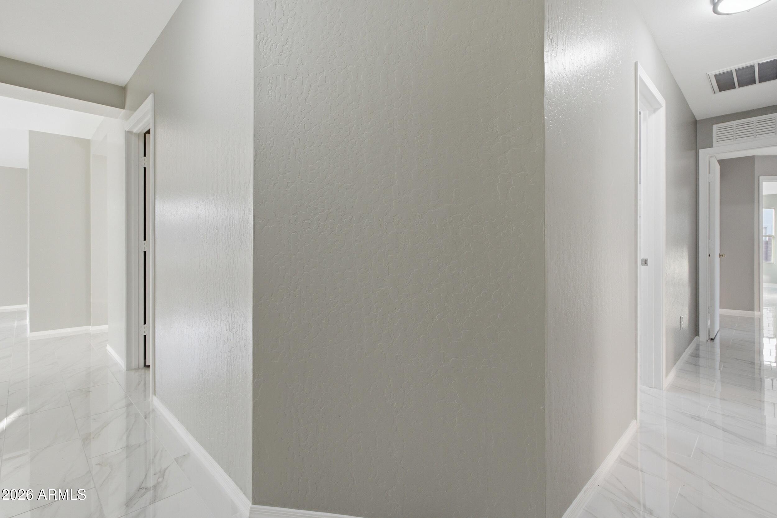 LAVEEN VILLAGE AMD - Residential
