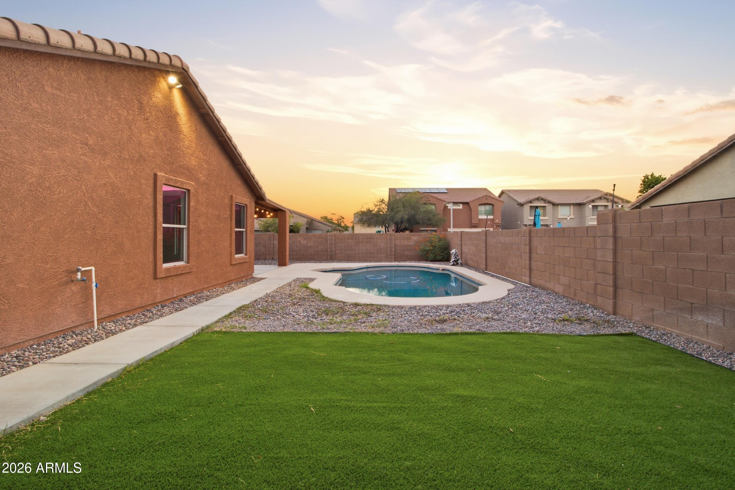 LAVEEN VILLAGE AMD - Residential