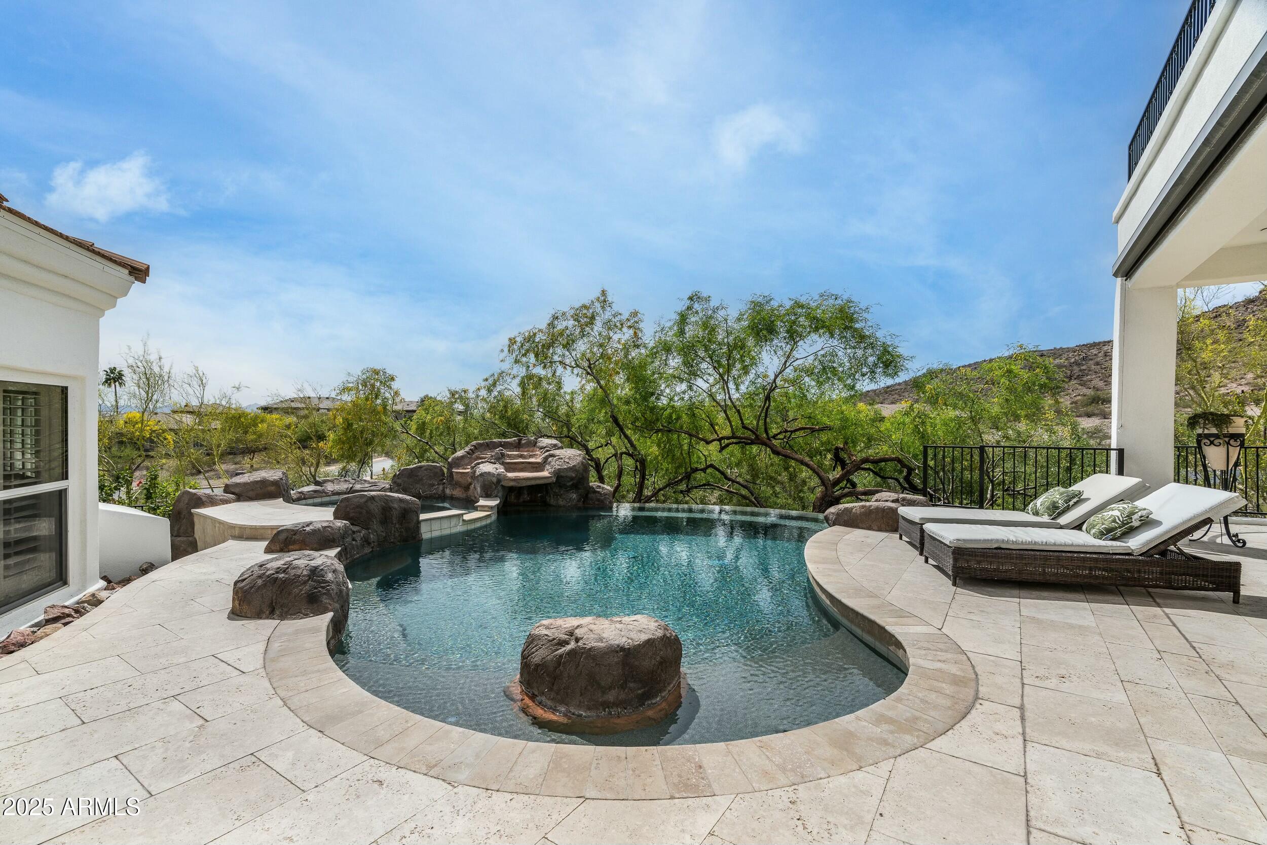 BILTMORE MOUNTAIN ESTATES LOT 1-39 TR A-H J K - Residential