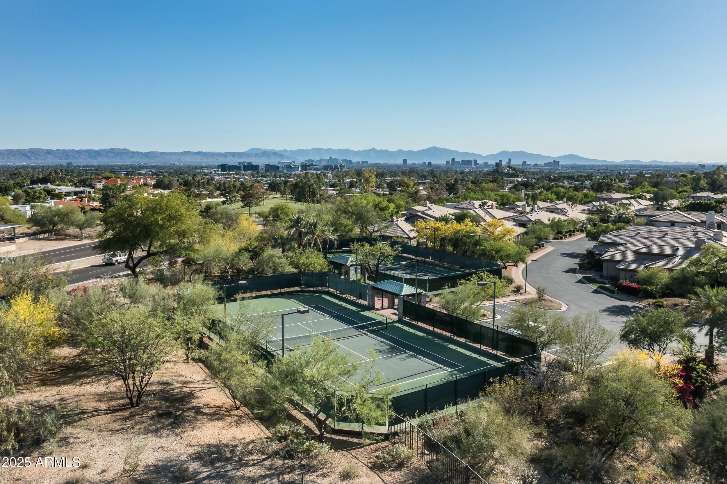 BILTMORE MOUNTAIN ESTATES LOT 1-39 TR A-H J K - Residential