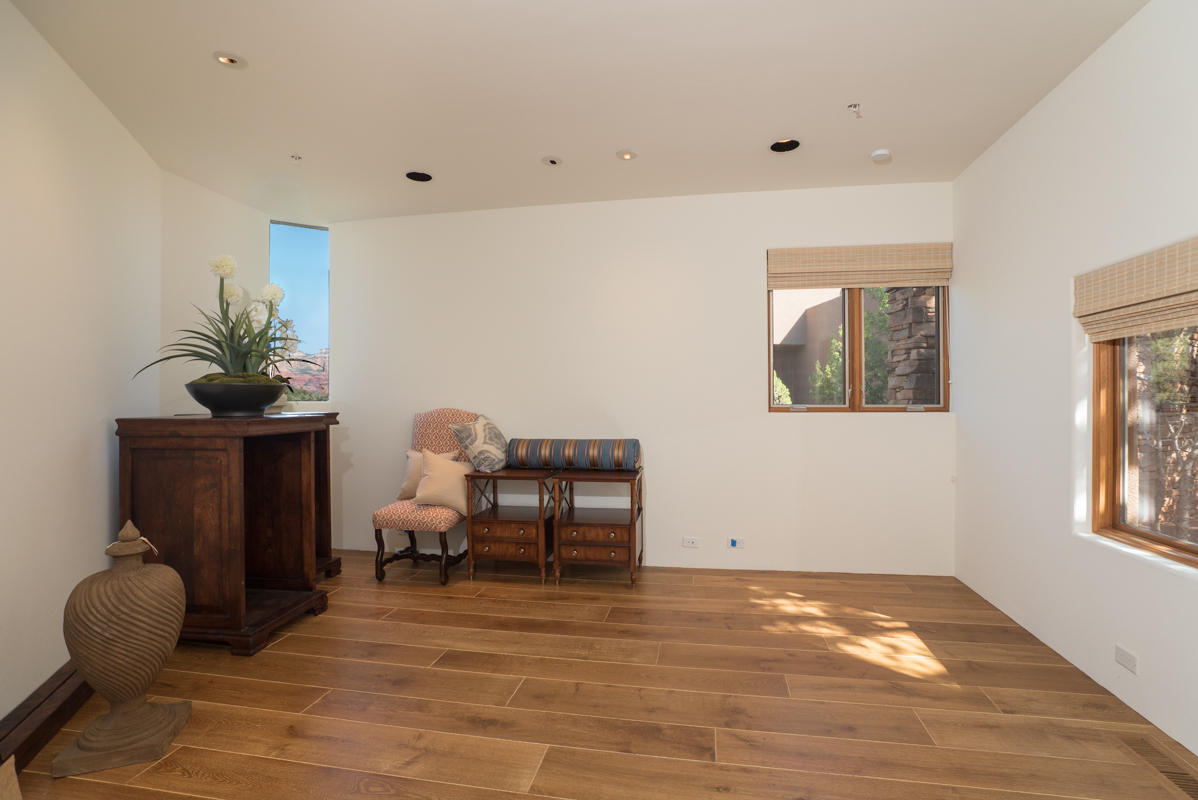 Est at Northslopes - Residential