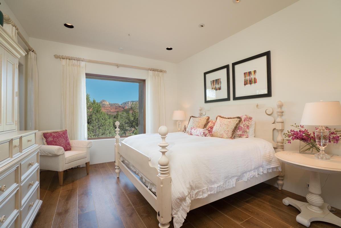 Est at Northslopes - Residential