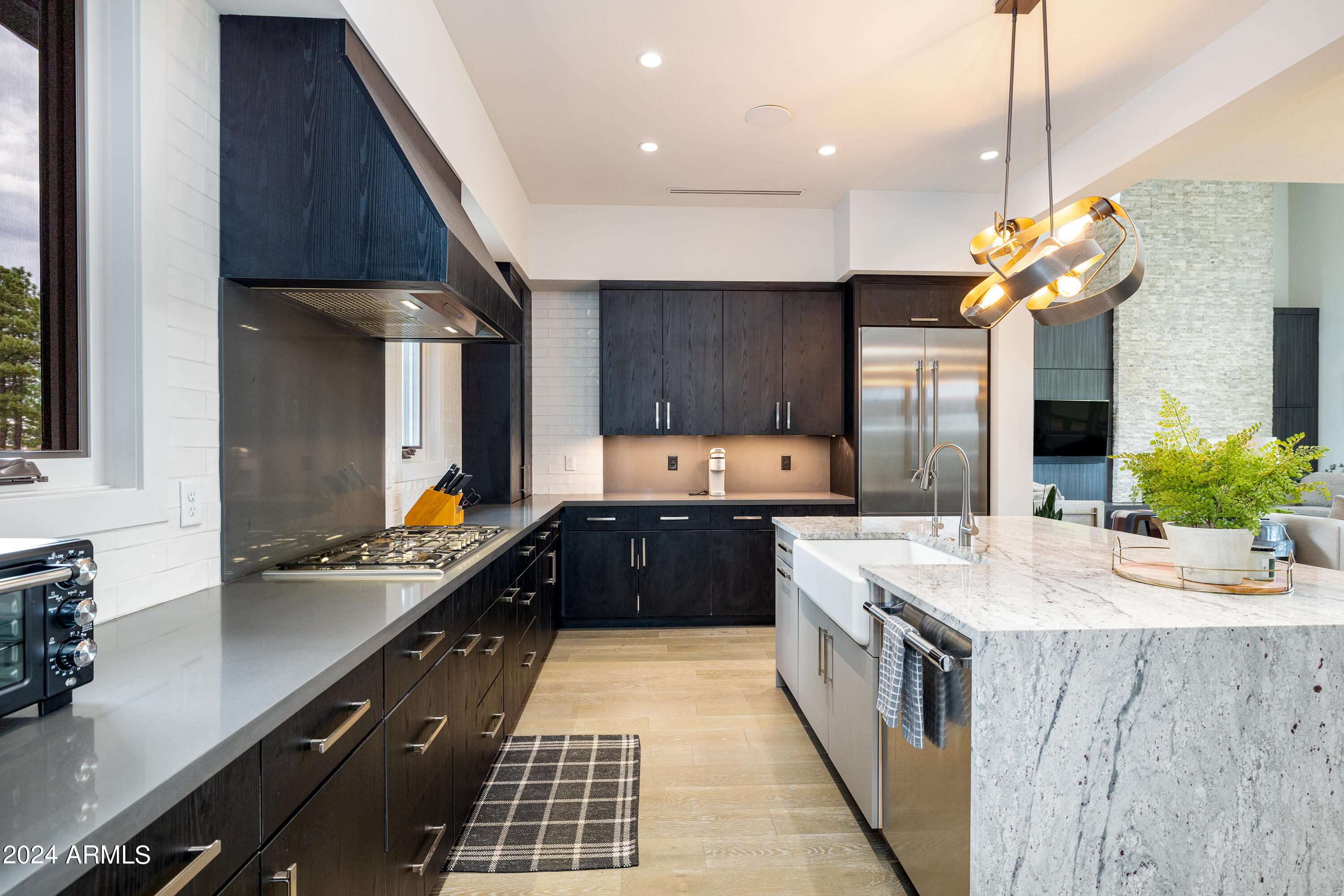 PINE CANYON - Residential
