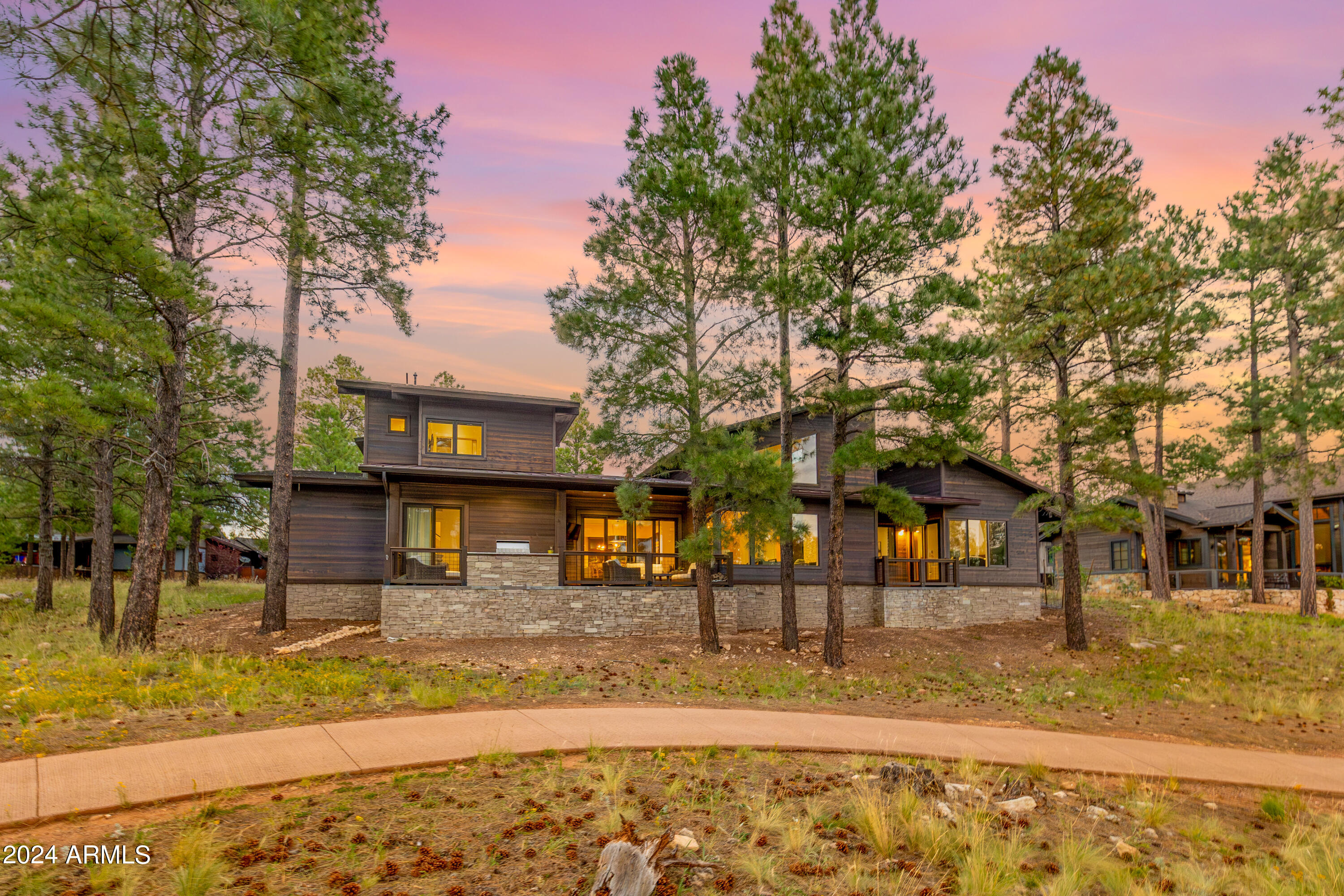 PINE CANYON - Residential