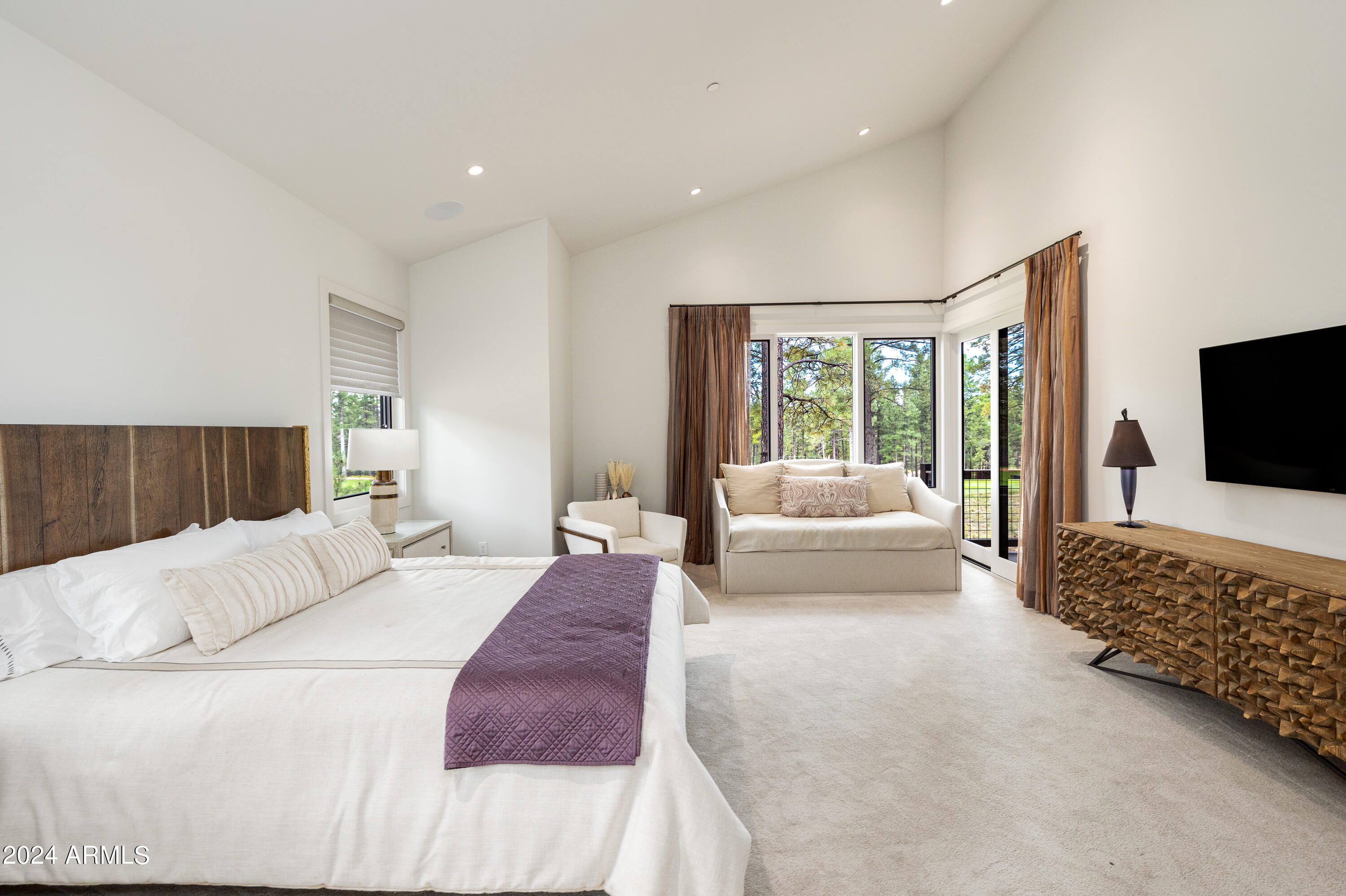 PINE CANYON - Residential