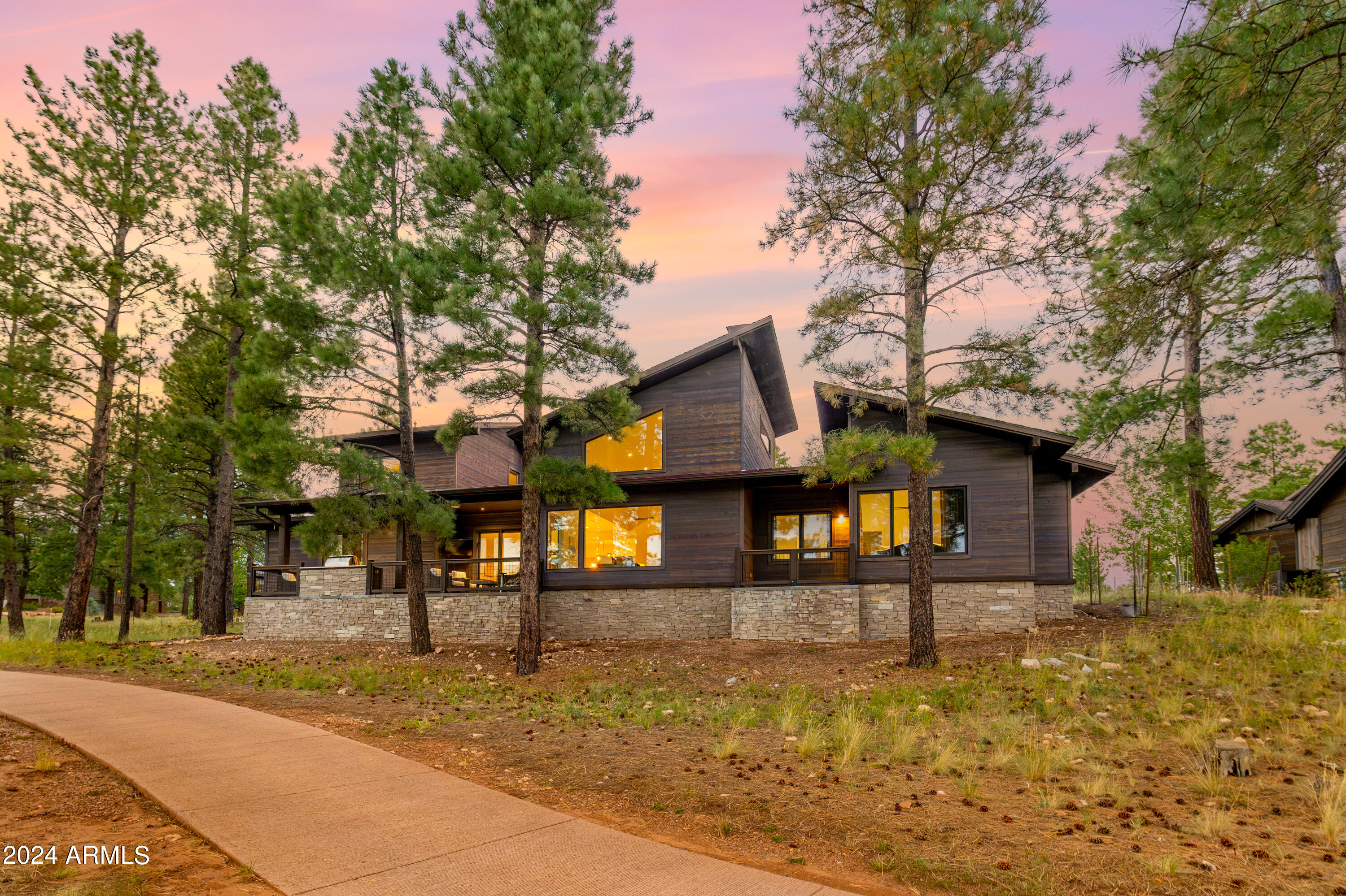 PINE CANYON - Residential