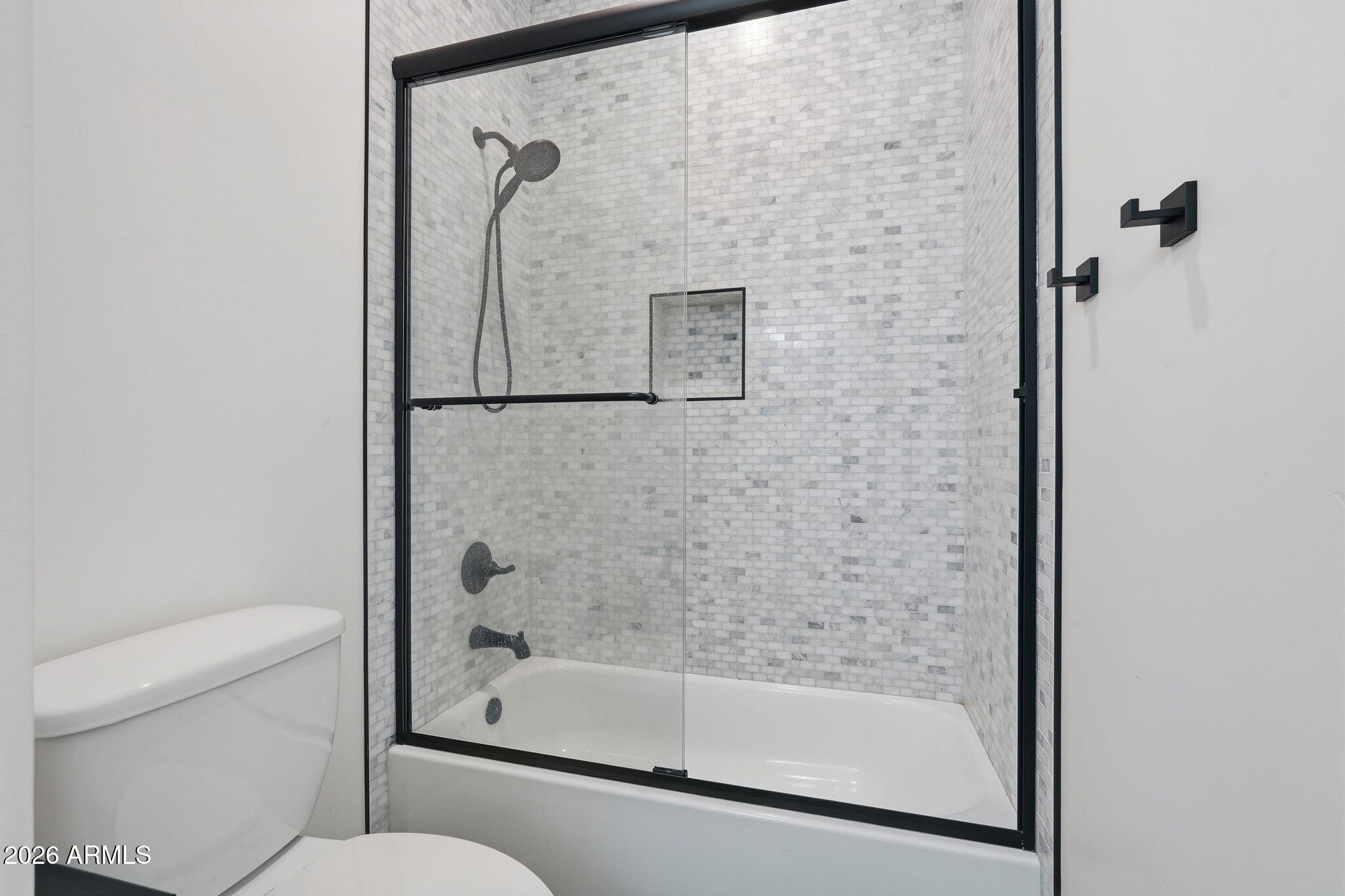 ENCANTO REAL - Residential