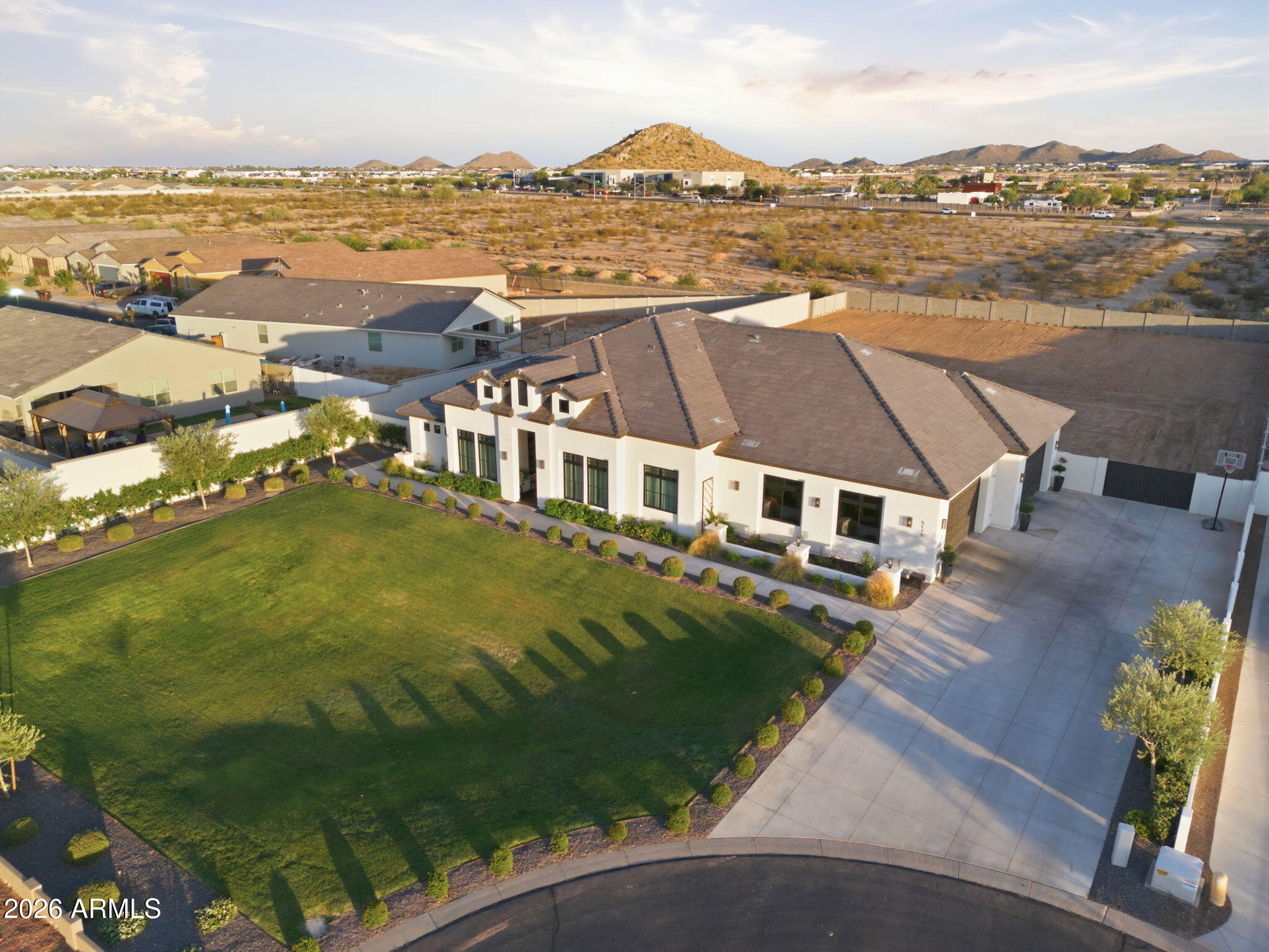 ENCANTO REAL - Residential
