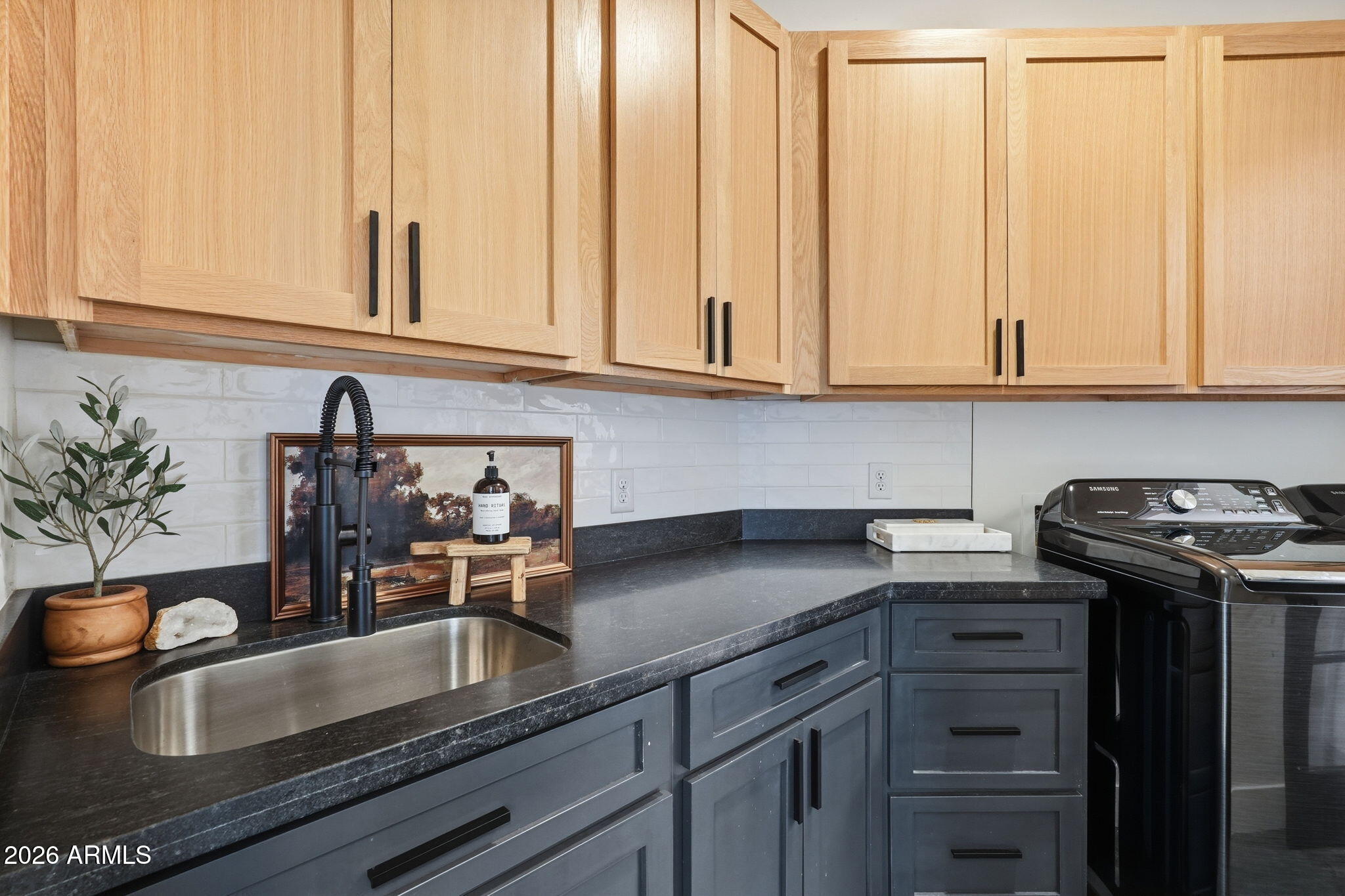 ENCANTO REAL - Residential