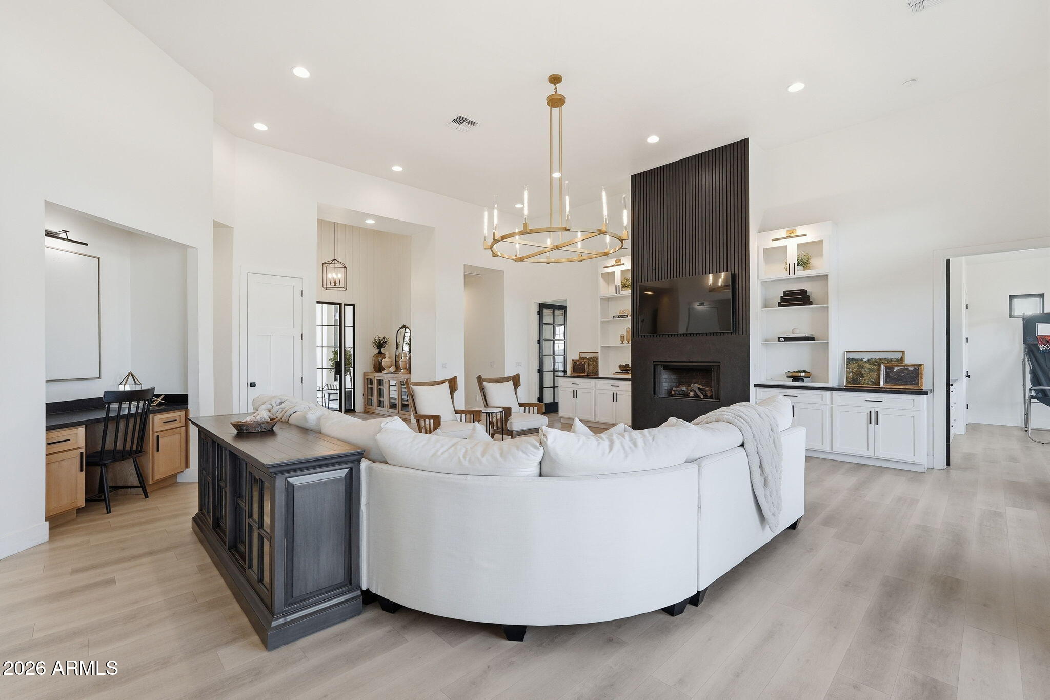 ENCANTO REAL - Residential