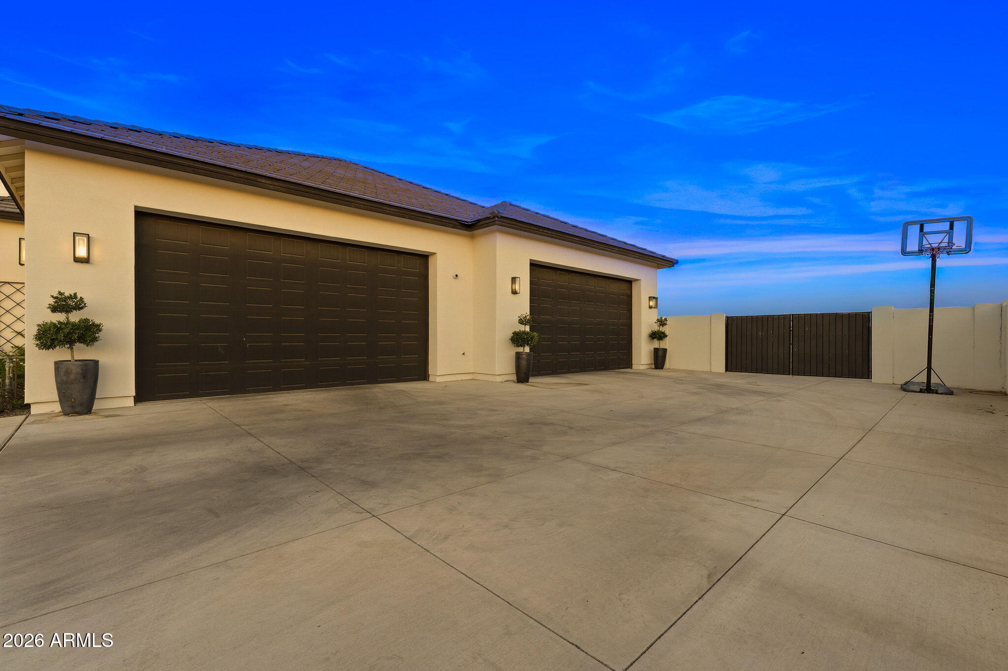 ENCANTO REAL - Residential
