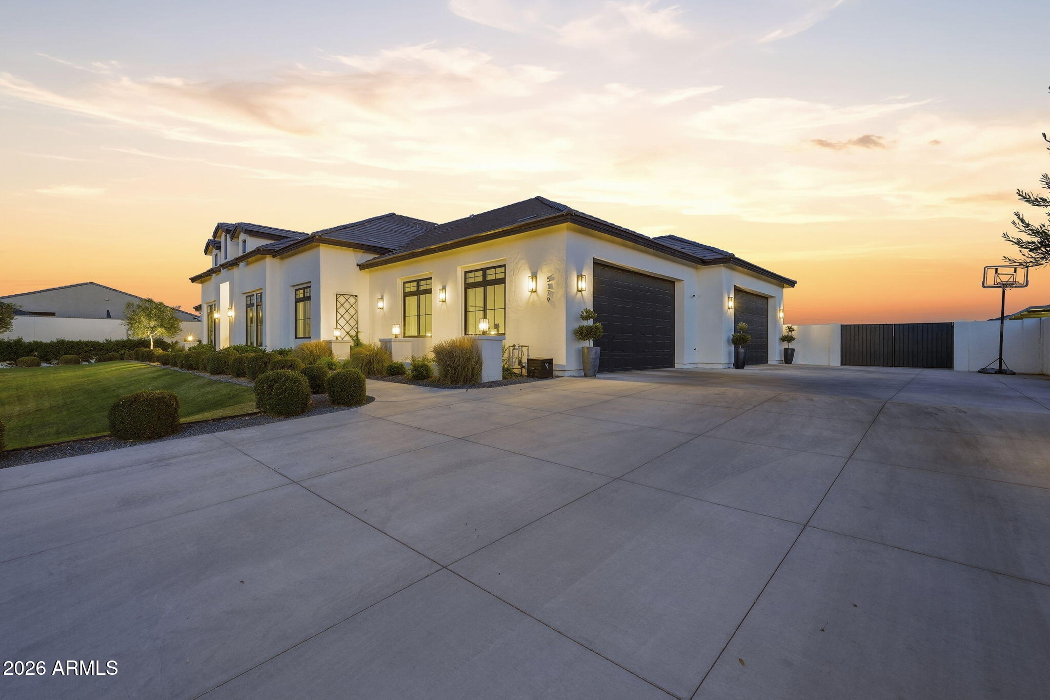 ENCANTO REAL - Residential