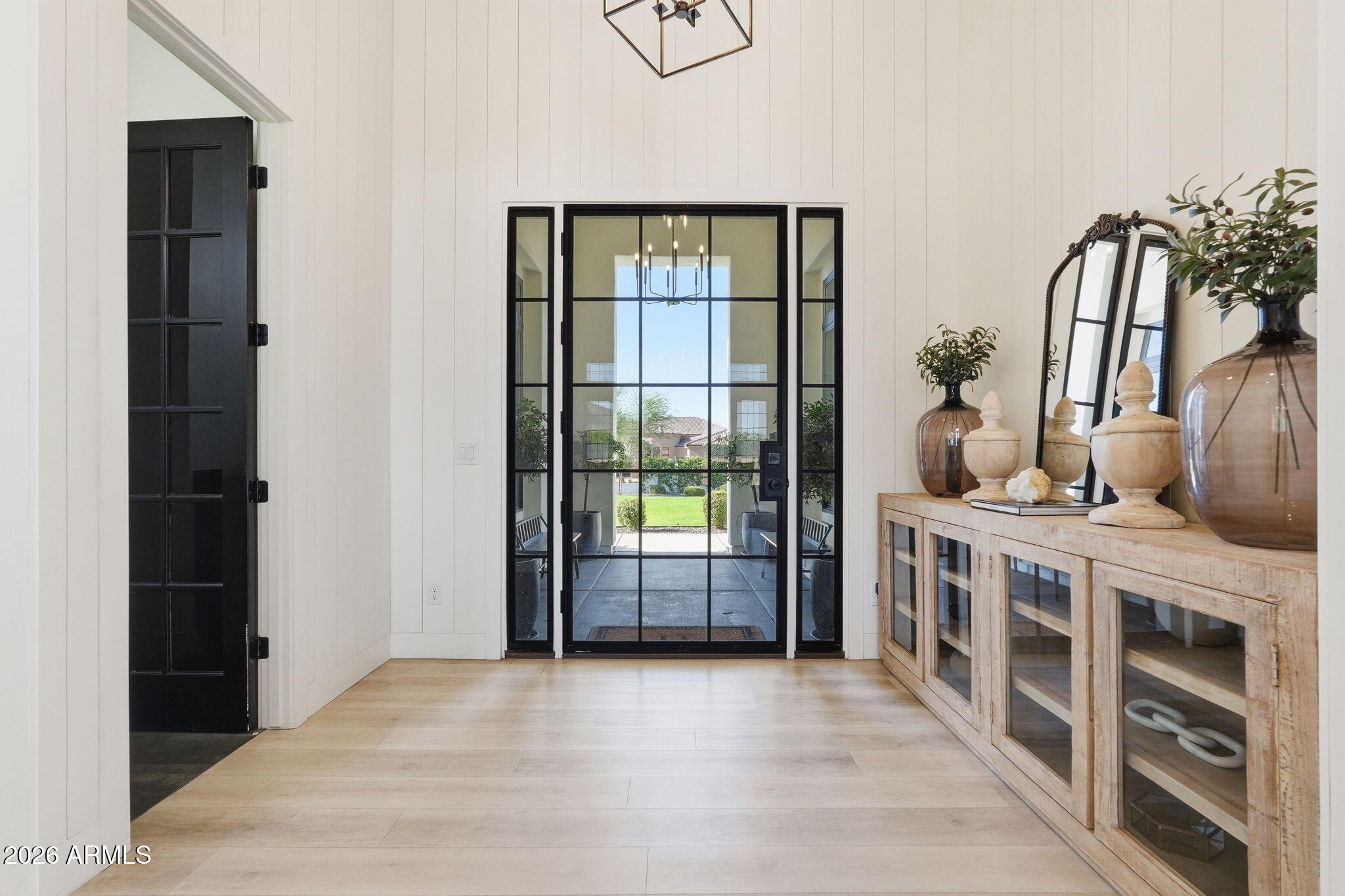 ENCANTO REAL - Residential