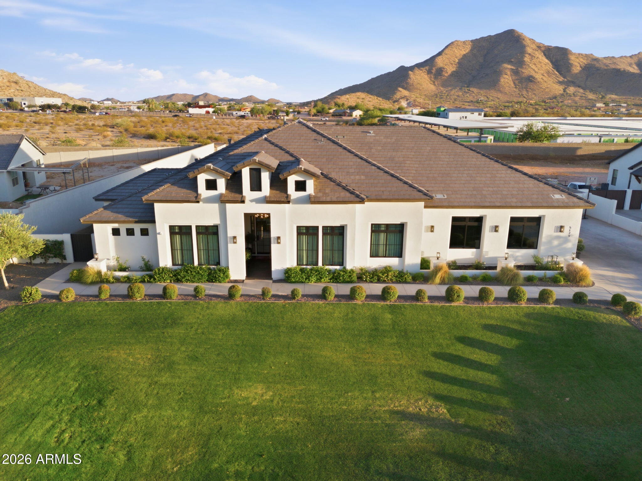 ENCANTO REAL - Residential