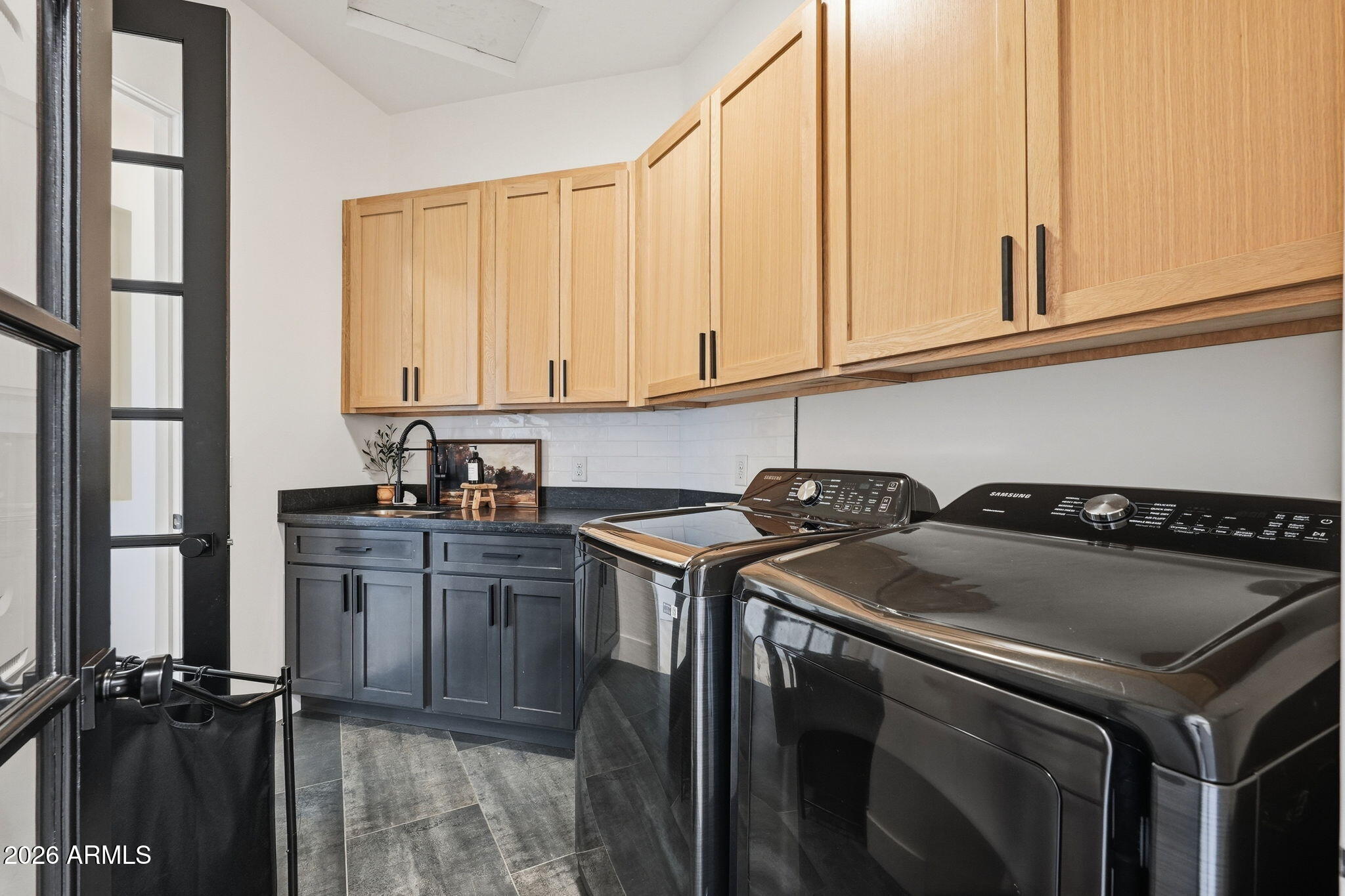 ENCANTO REAL - Residential