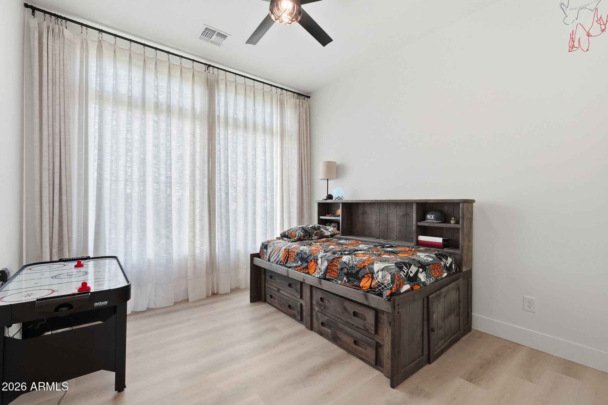 ENCANTO REAL - Residential