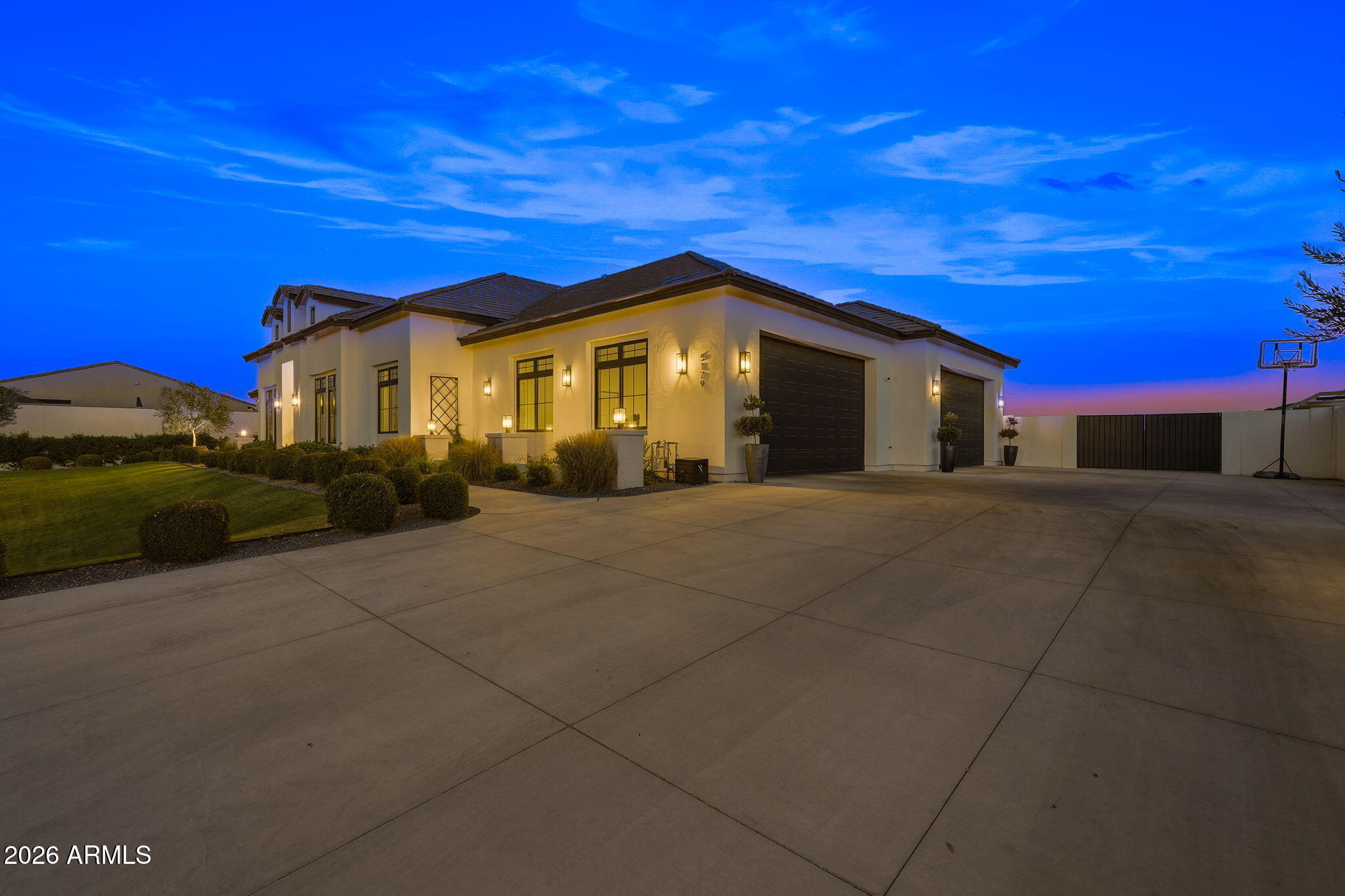 ENCANTO REAL - Residential