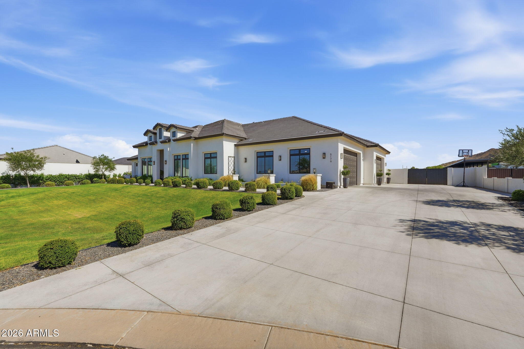 ENCANTO REAL - Residential