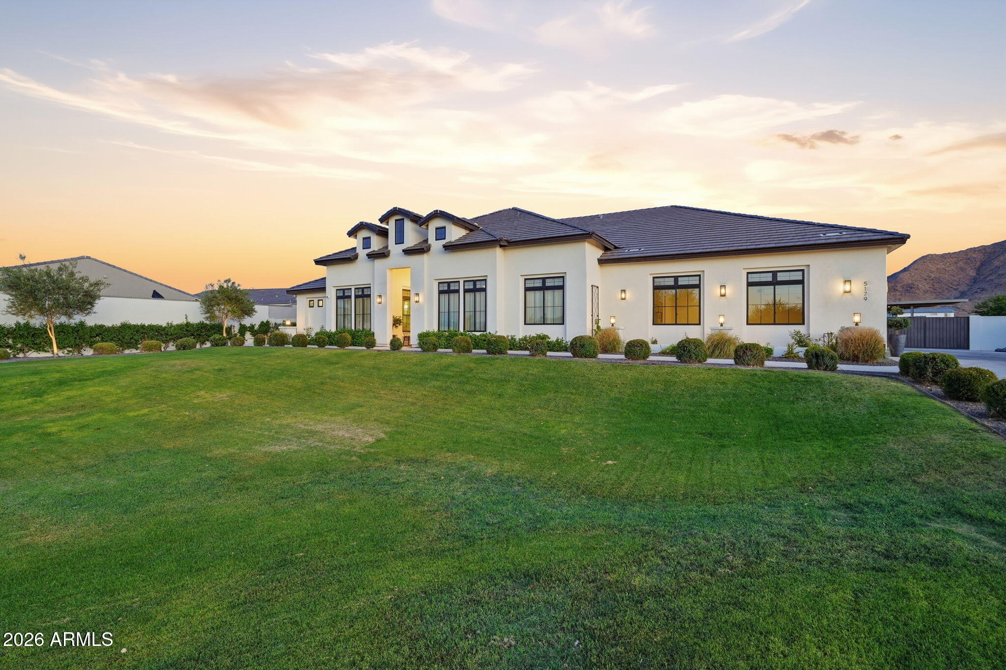 ENCANTO REAL - Residential