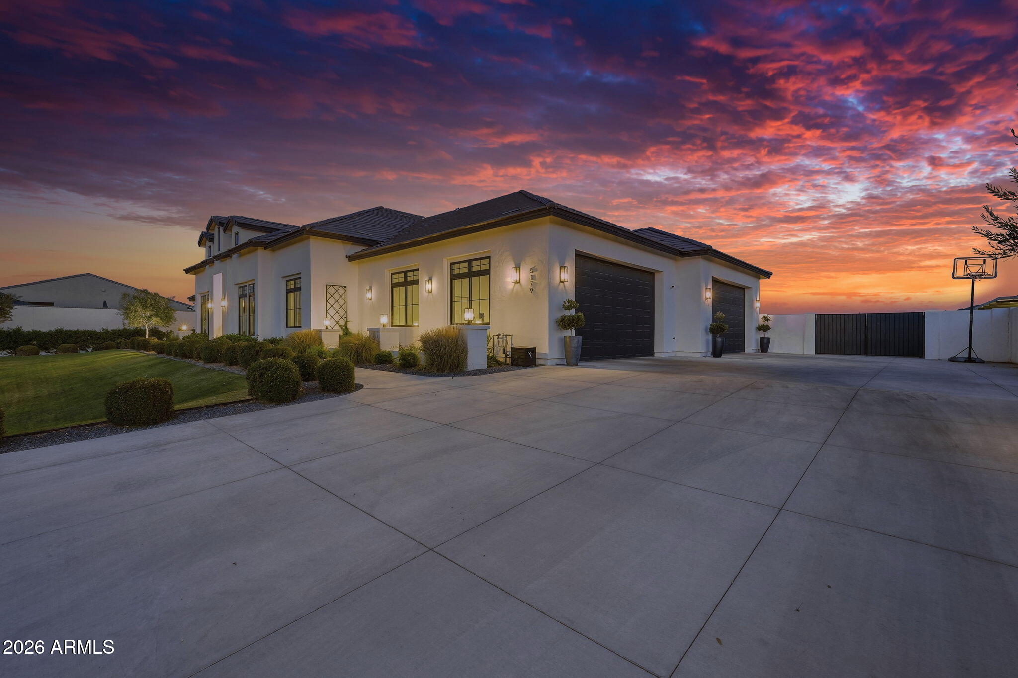 ENCANTO REAL - Residential