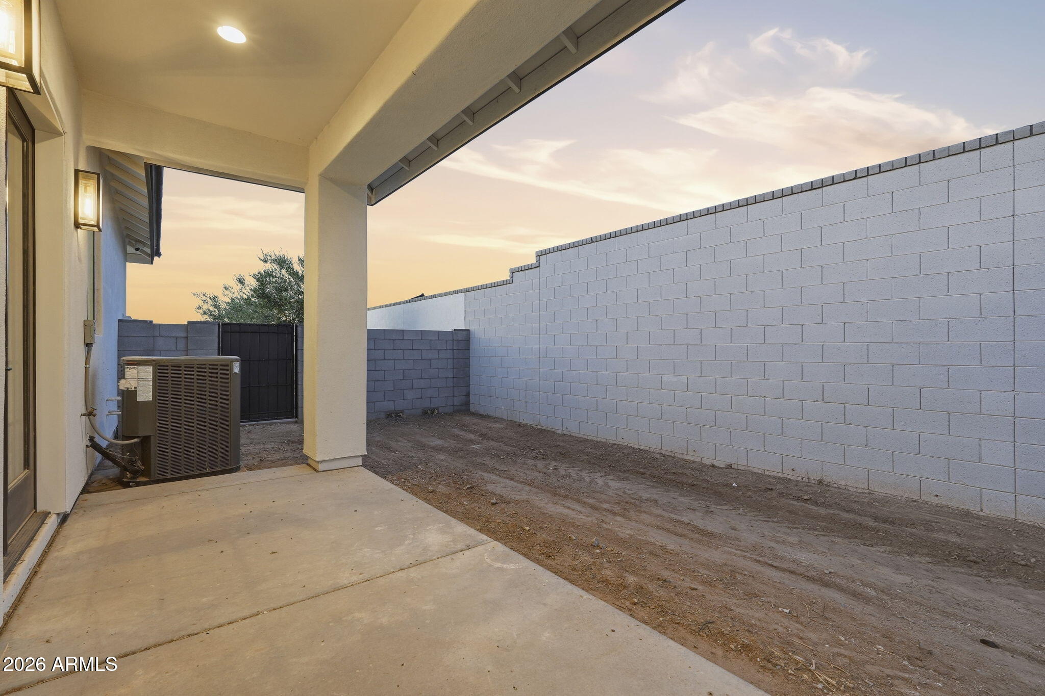 ENCANTO REAL - Residential