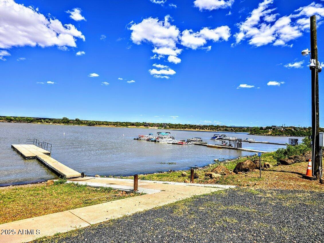 WHITE MOUNTAIN LAKES UNIT 11 - Land