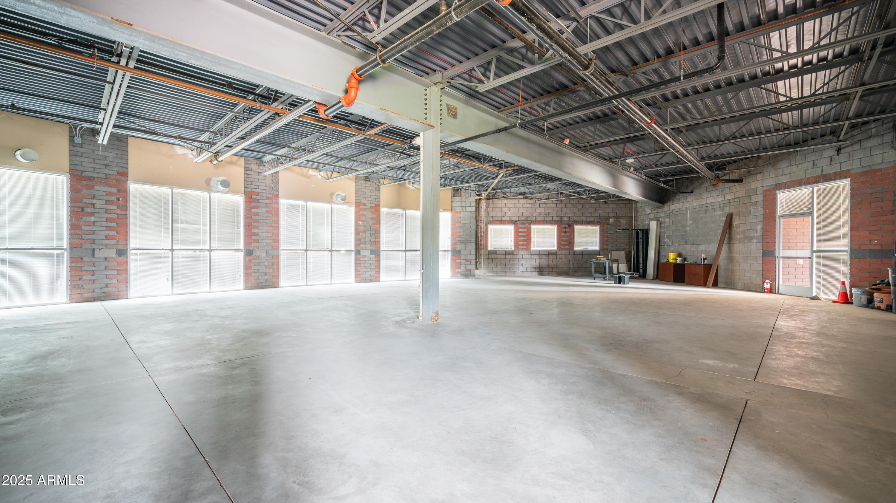 SUPERSTITION POINT - Commercial Lease