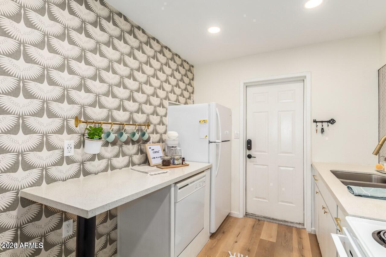 COX HEIGHTS 7 - Residential Income