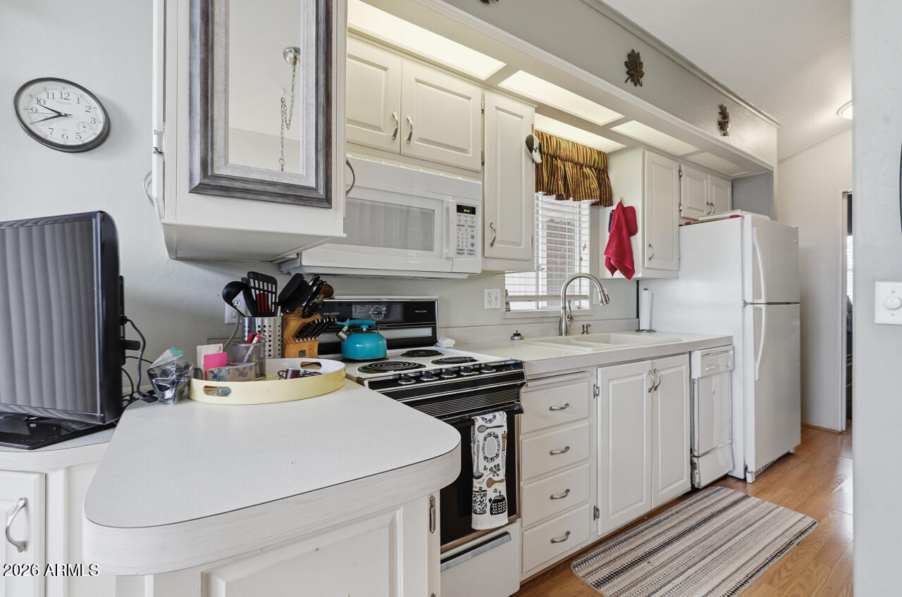 PUEBLO EL MIRAGE RV RESORT - Residential