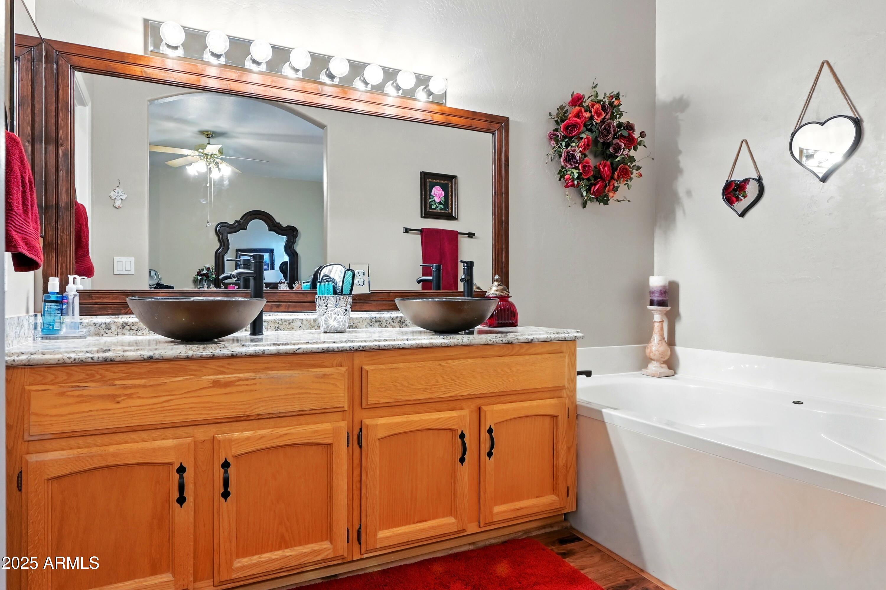 ELK RIDGE - Residential