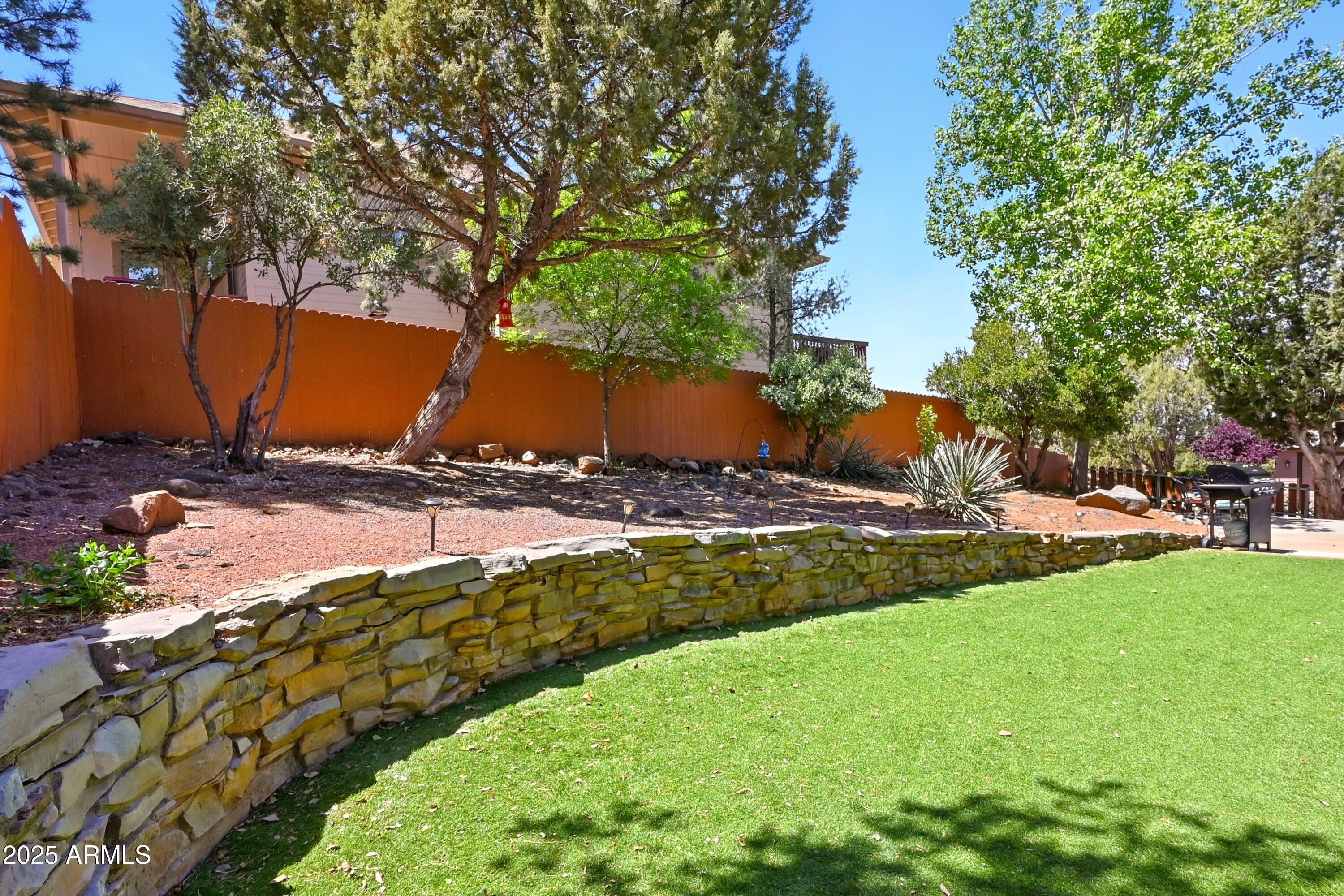 ELK RIDGE - Residential