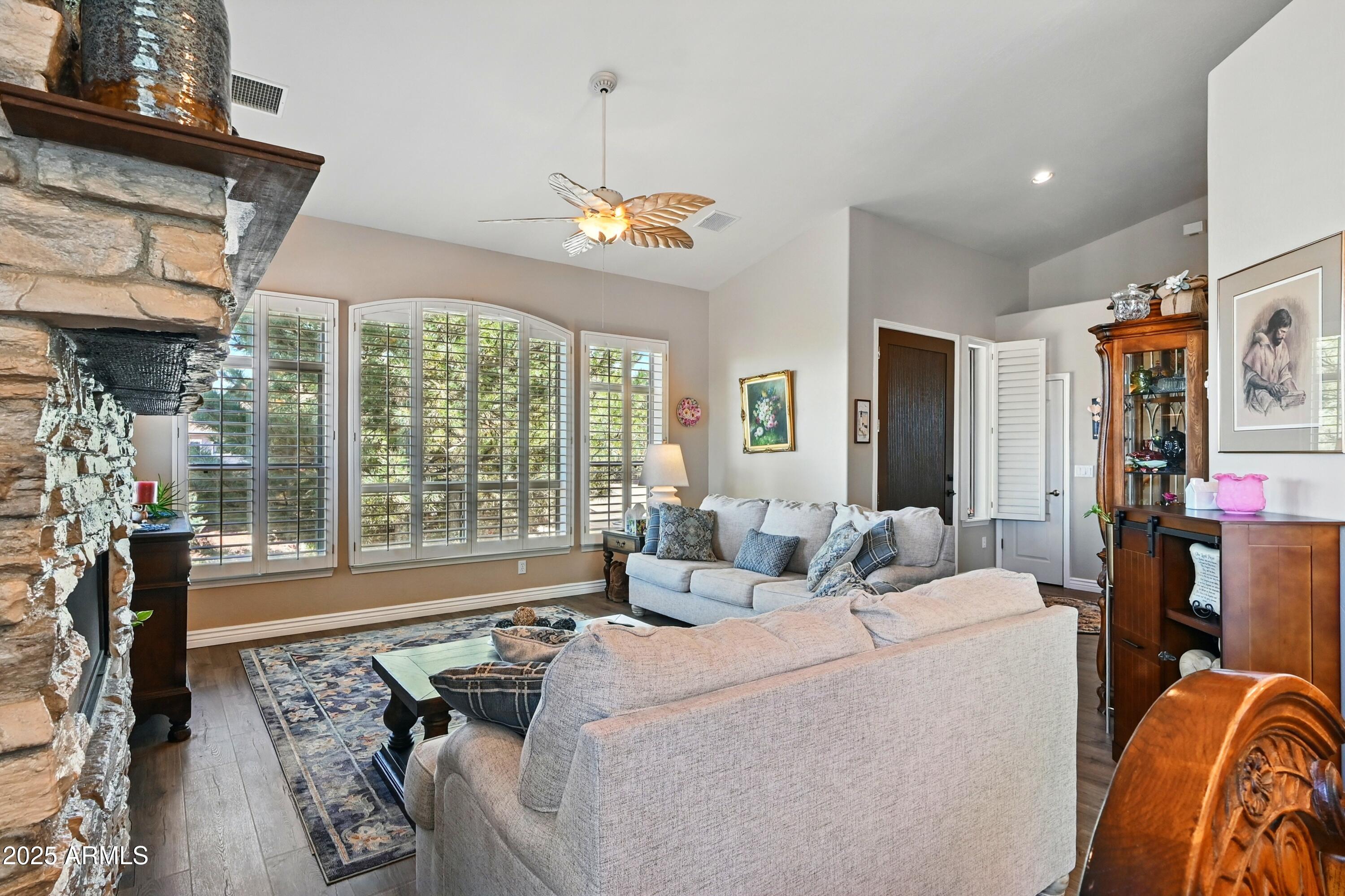 ELK RIDGE - Residential