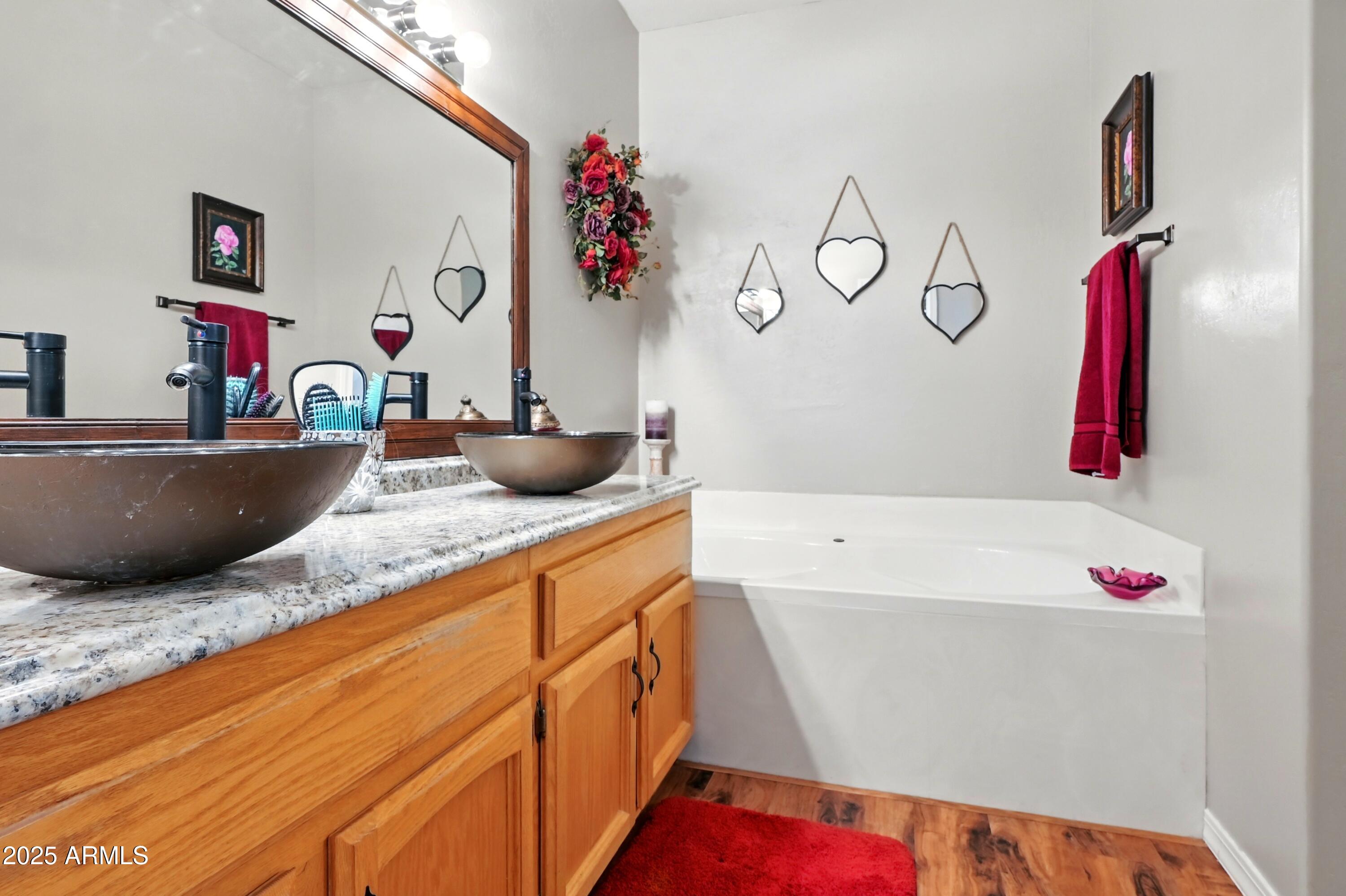 ELK RIDGE - Residential