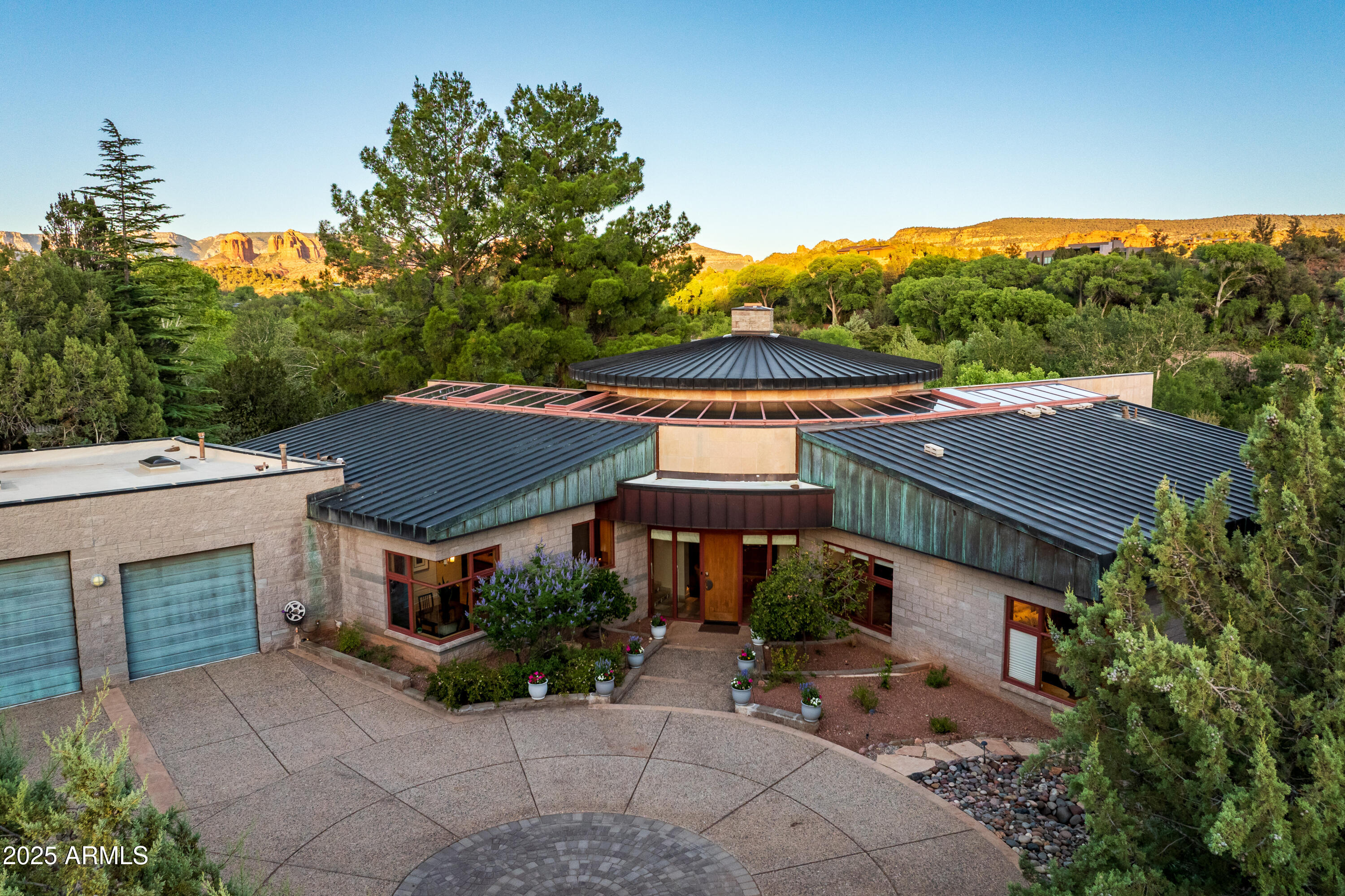 EAST CUP OF GOLD ESTATES - Residential