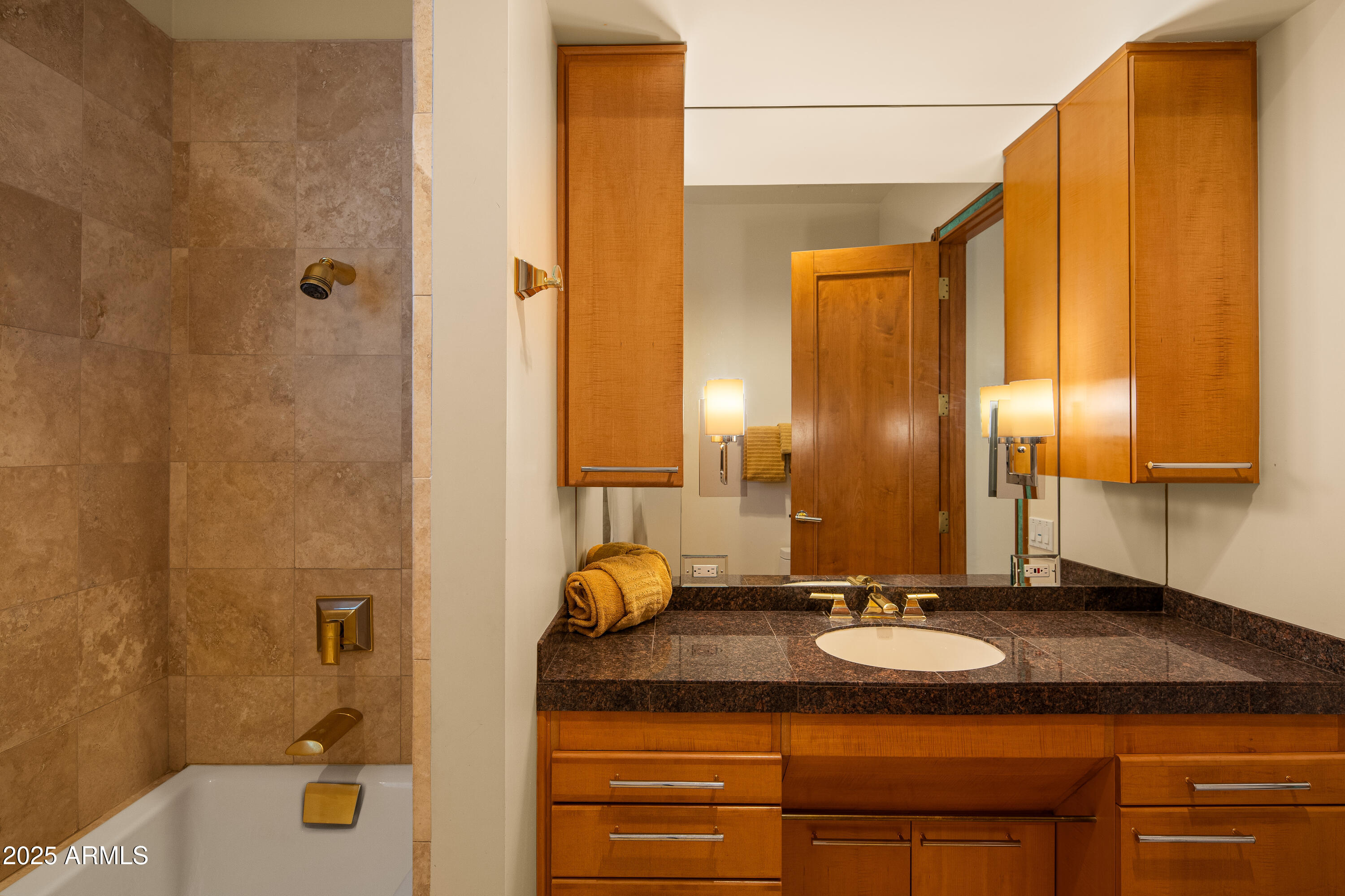 EAST CUP OF GOLD ESTATES - Residential