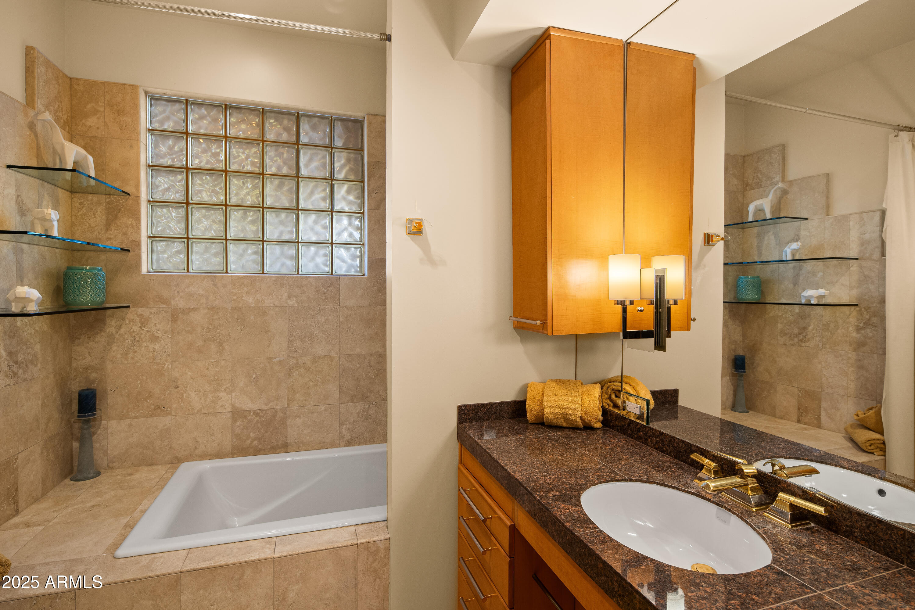 EAST CUP OF GOLD ESTATES - Residential