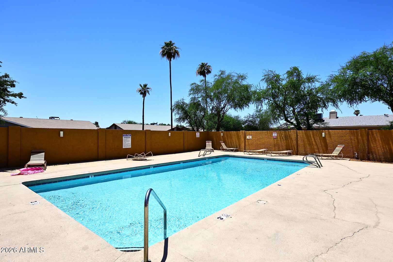 CACTUS FLATS CONDOMINIUM - Residential