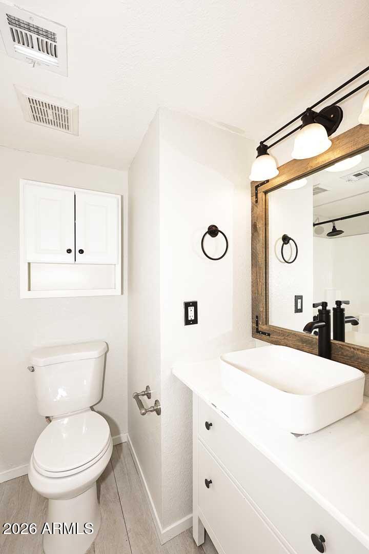 CACTUS FLATS CONDOMINIUM - Residential