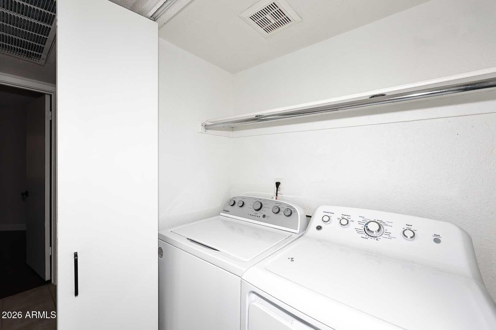 CACTUS FLATS CONDOMINIUM - Residential