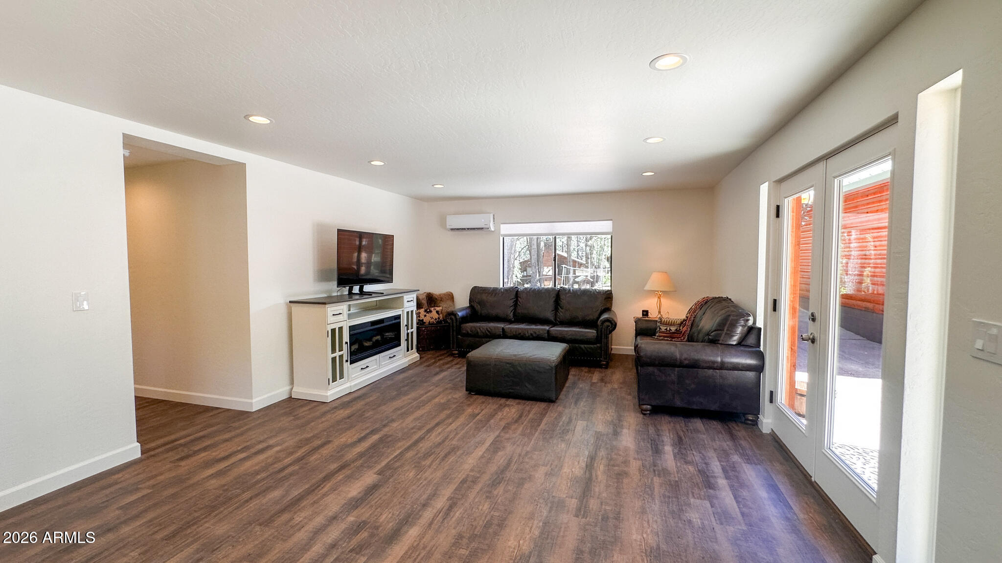 FOREST LAKES ESTATES 8 - Residential