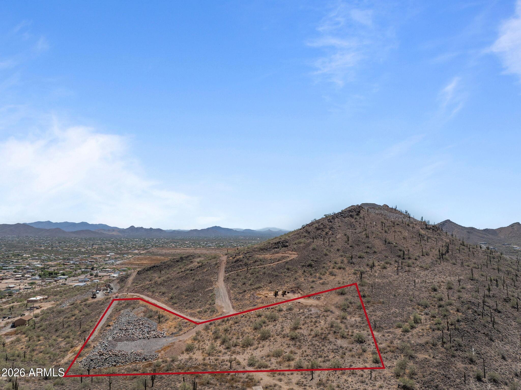 Metes and Bounds, approximately 4.43 Acres with water and electricity - Land