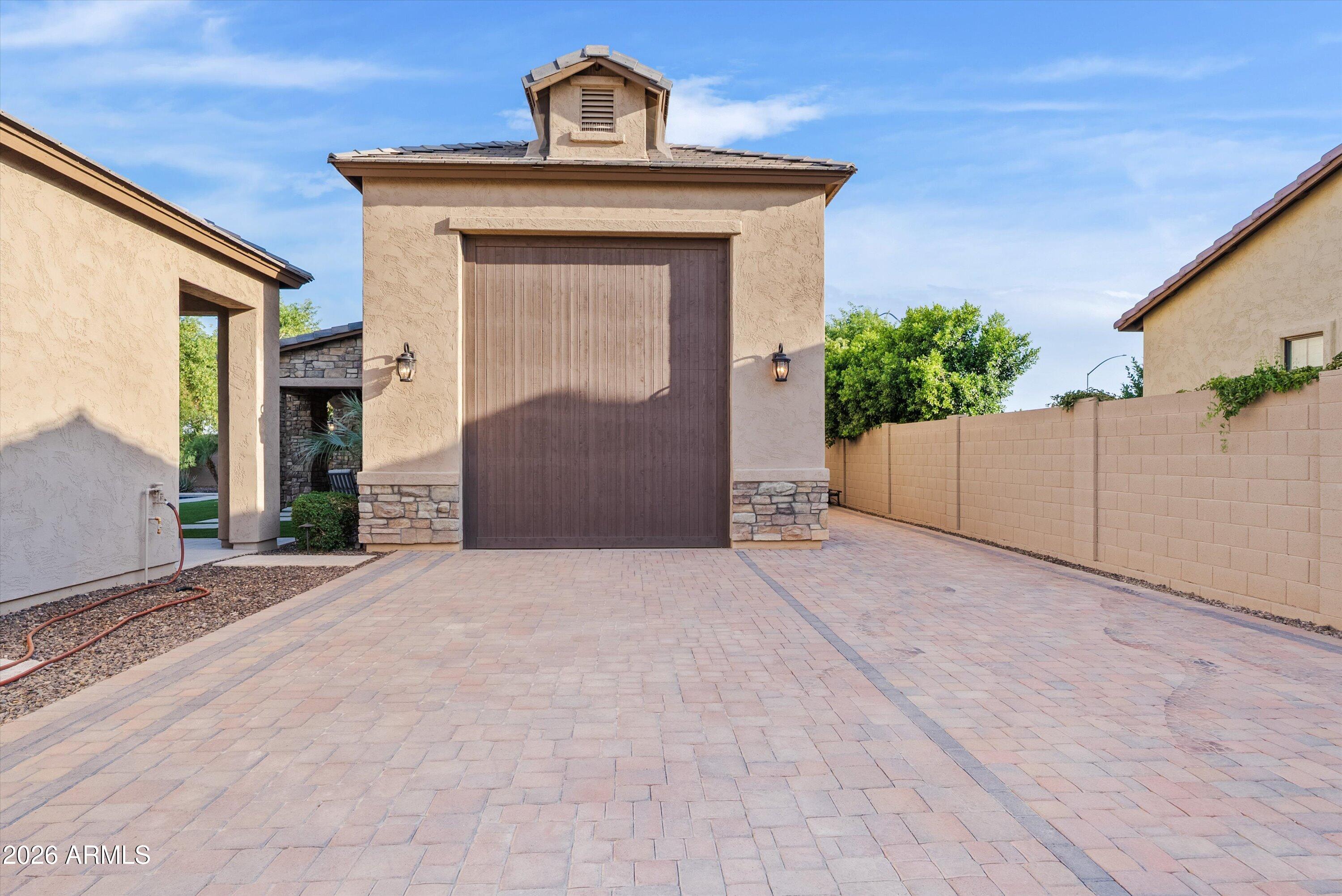 ESTATES AT 32ND STREET - Residential