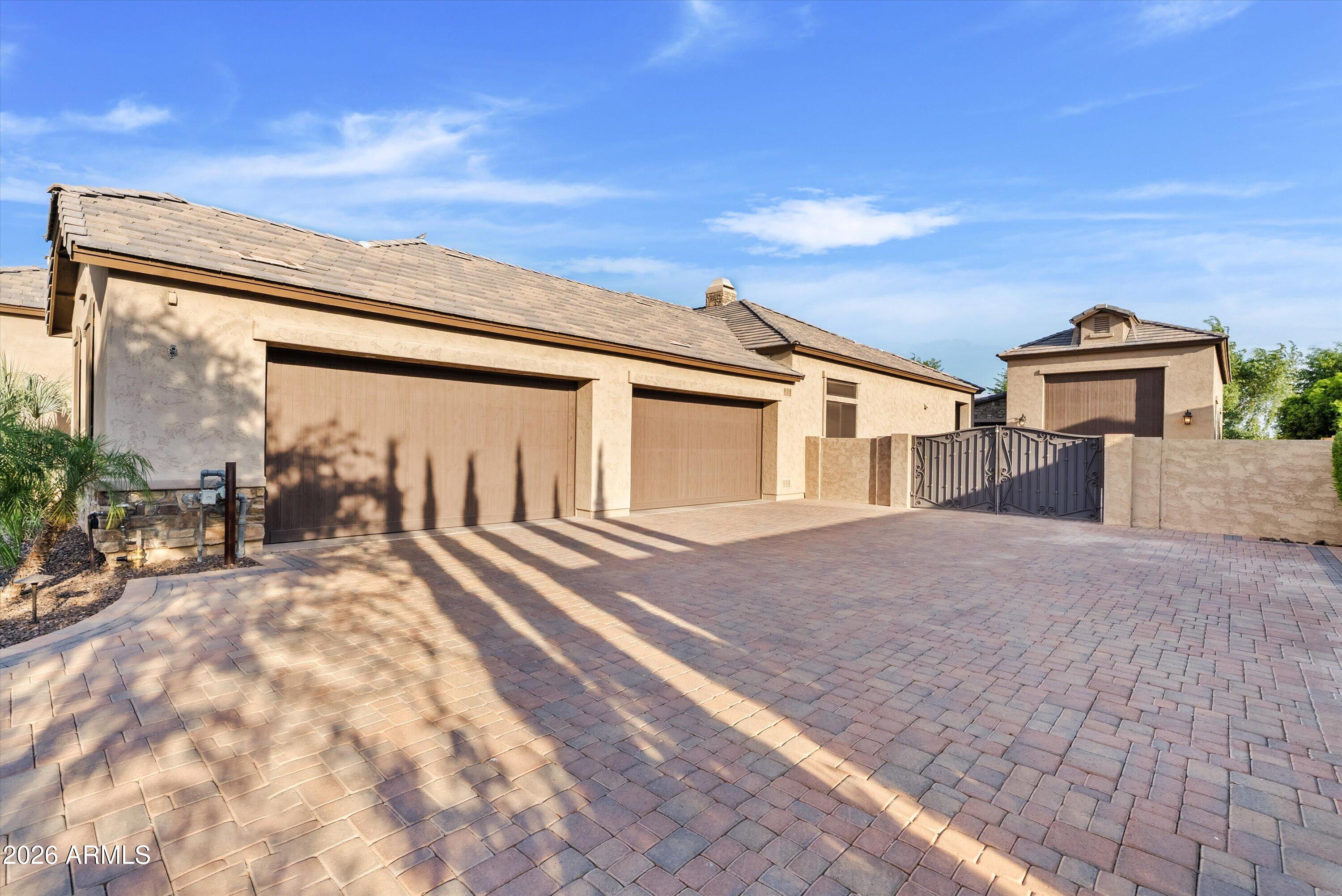 ESTATES AT 32ND STREET - Residential