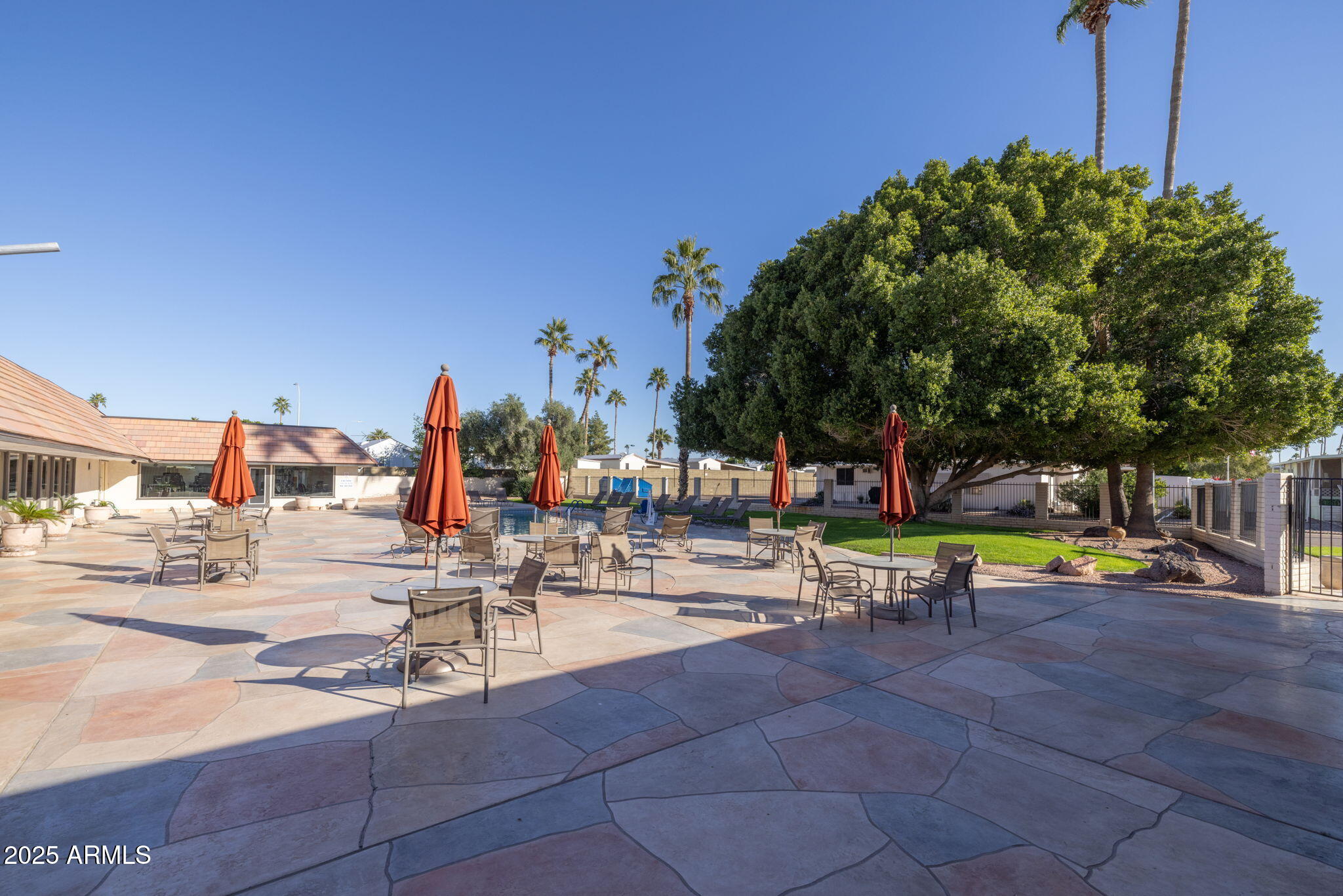 Hacienda De Valencia - Residential