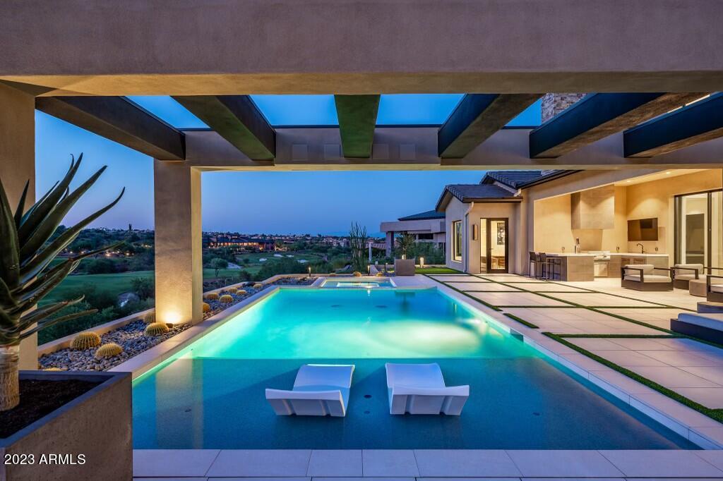 FIREROCK PARCEL J-1 - Residential