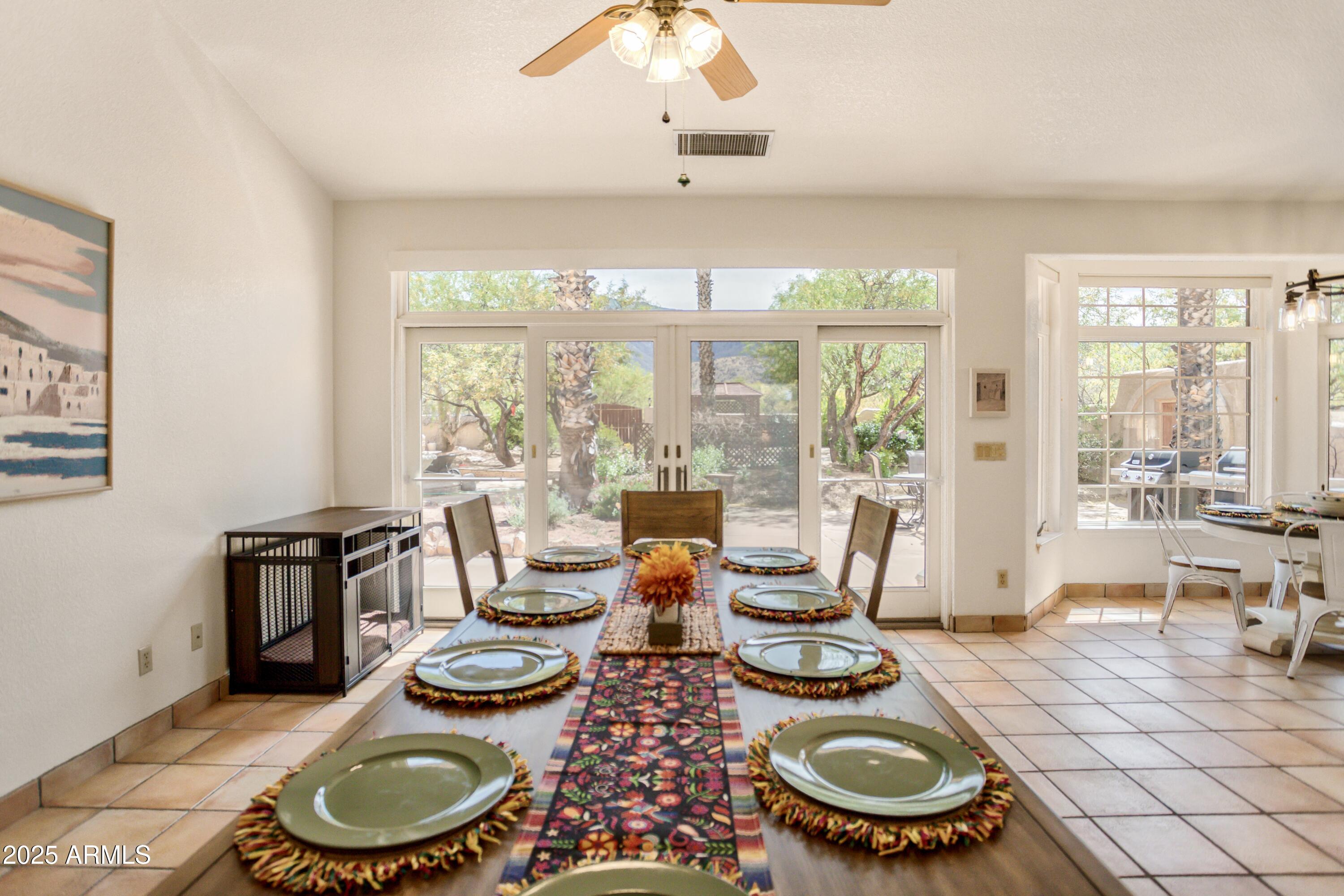 EXECUTIVE ACRES - Residential