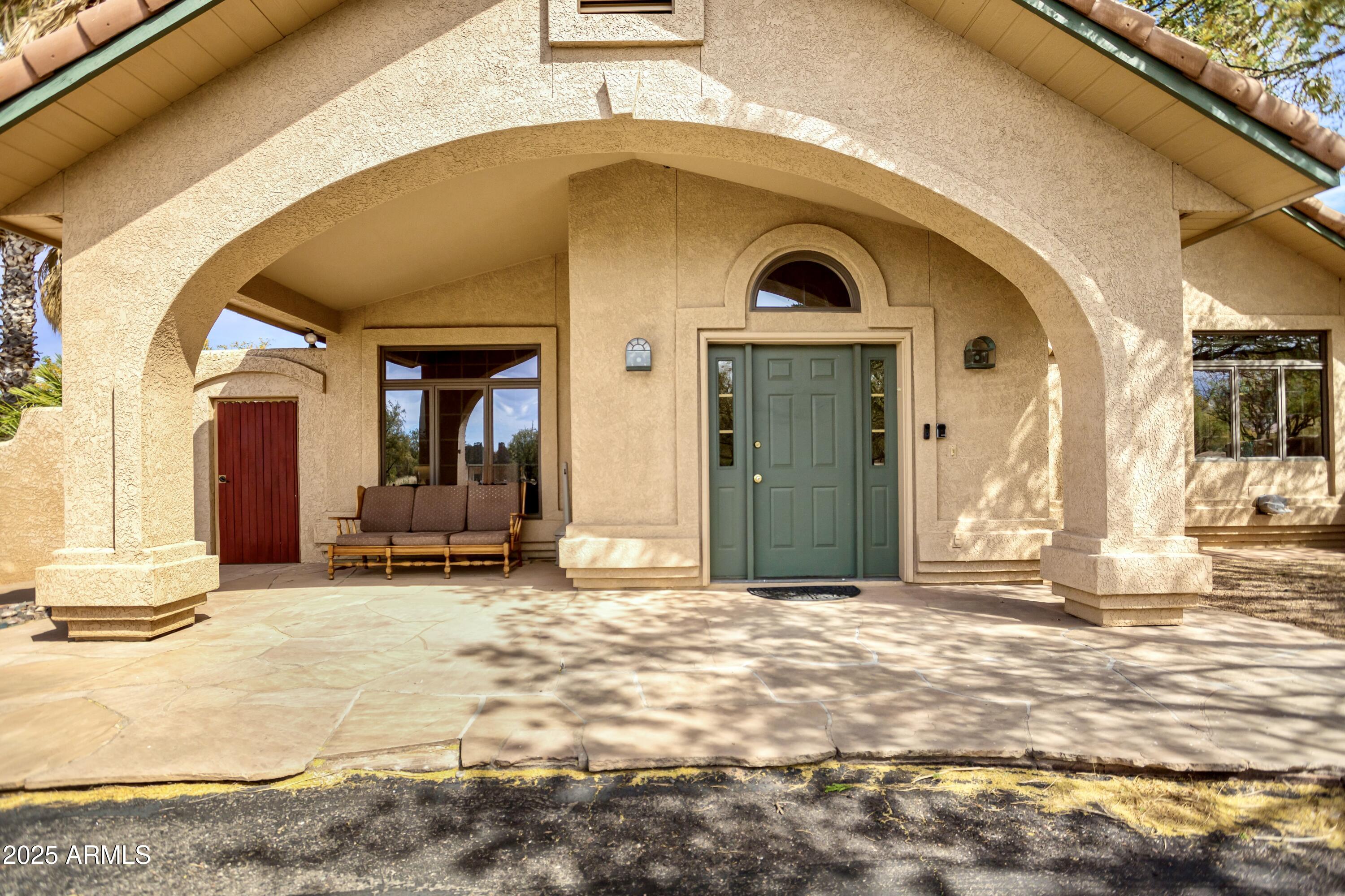 EXECUTIVE ACRES - Residential