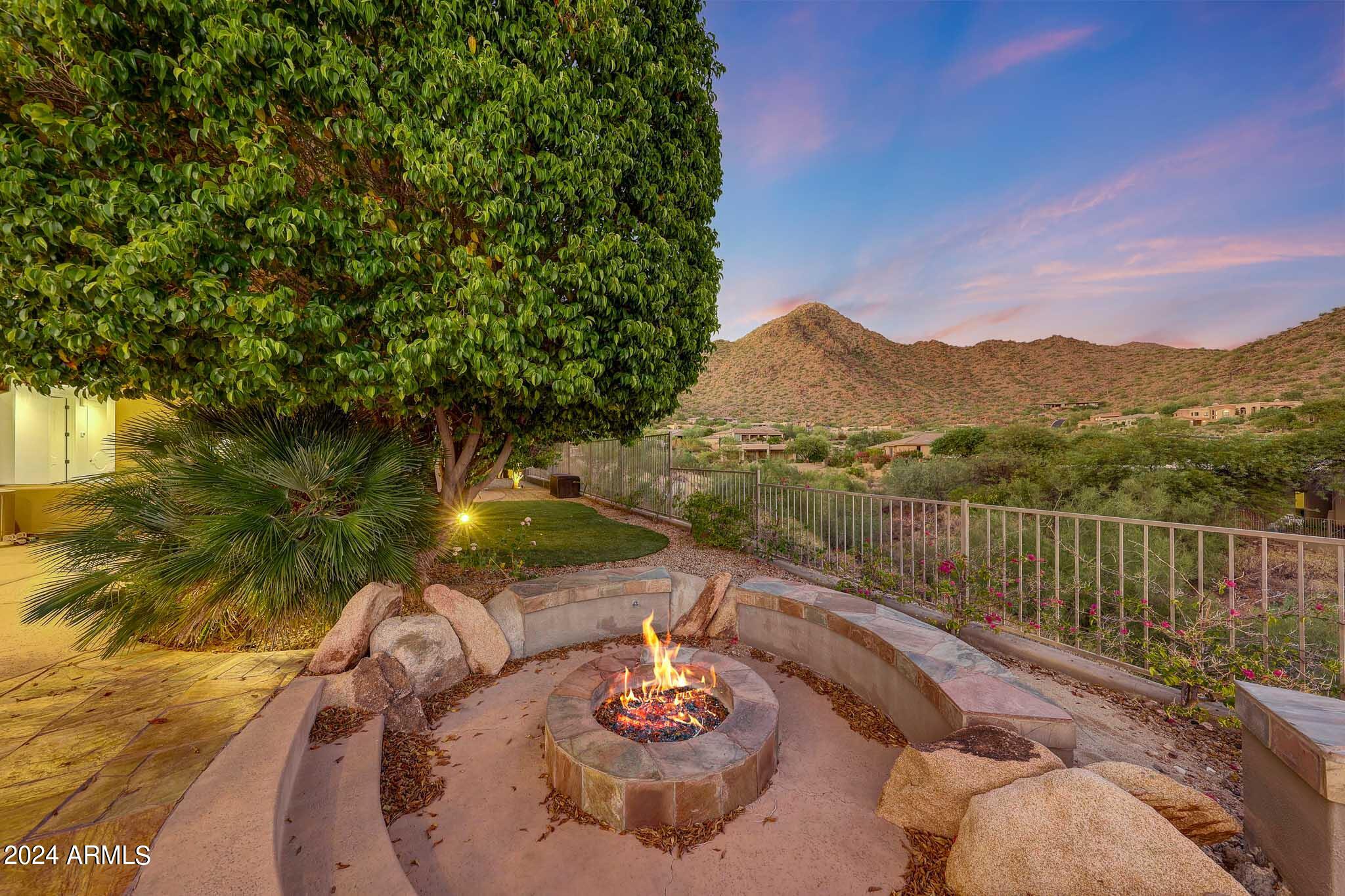 SCOTTSDALE MOUNTAIN - Residential